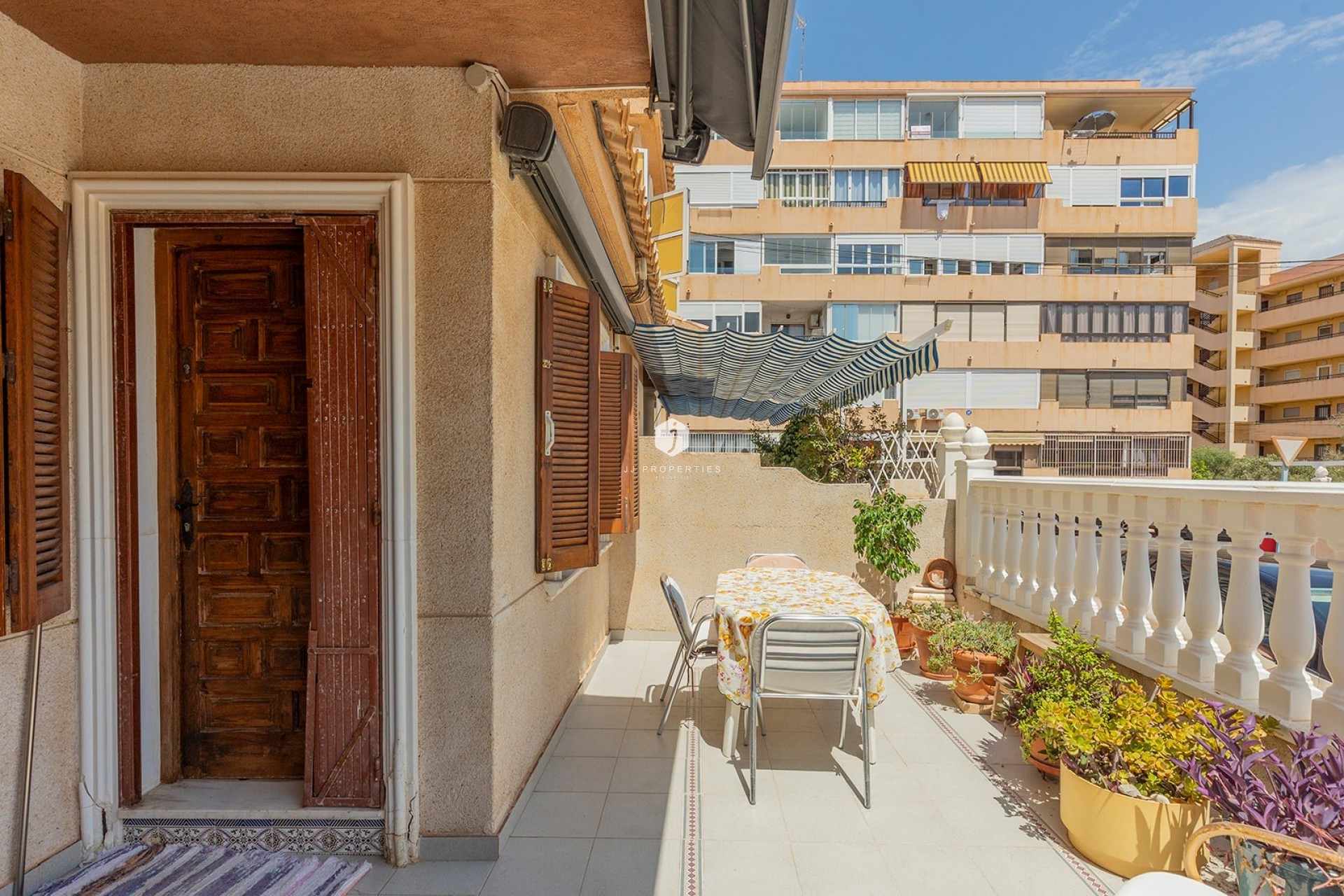 D'occasion - Chalet -
La Mata - Costa Blanca