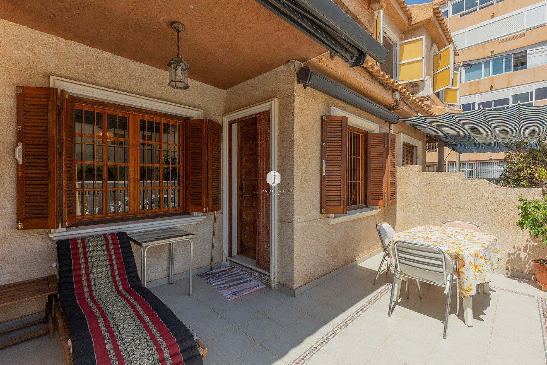 D'occasion - Chalet -
La Mata - Costa Blanca