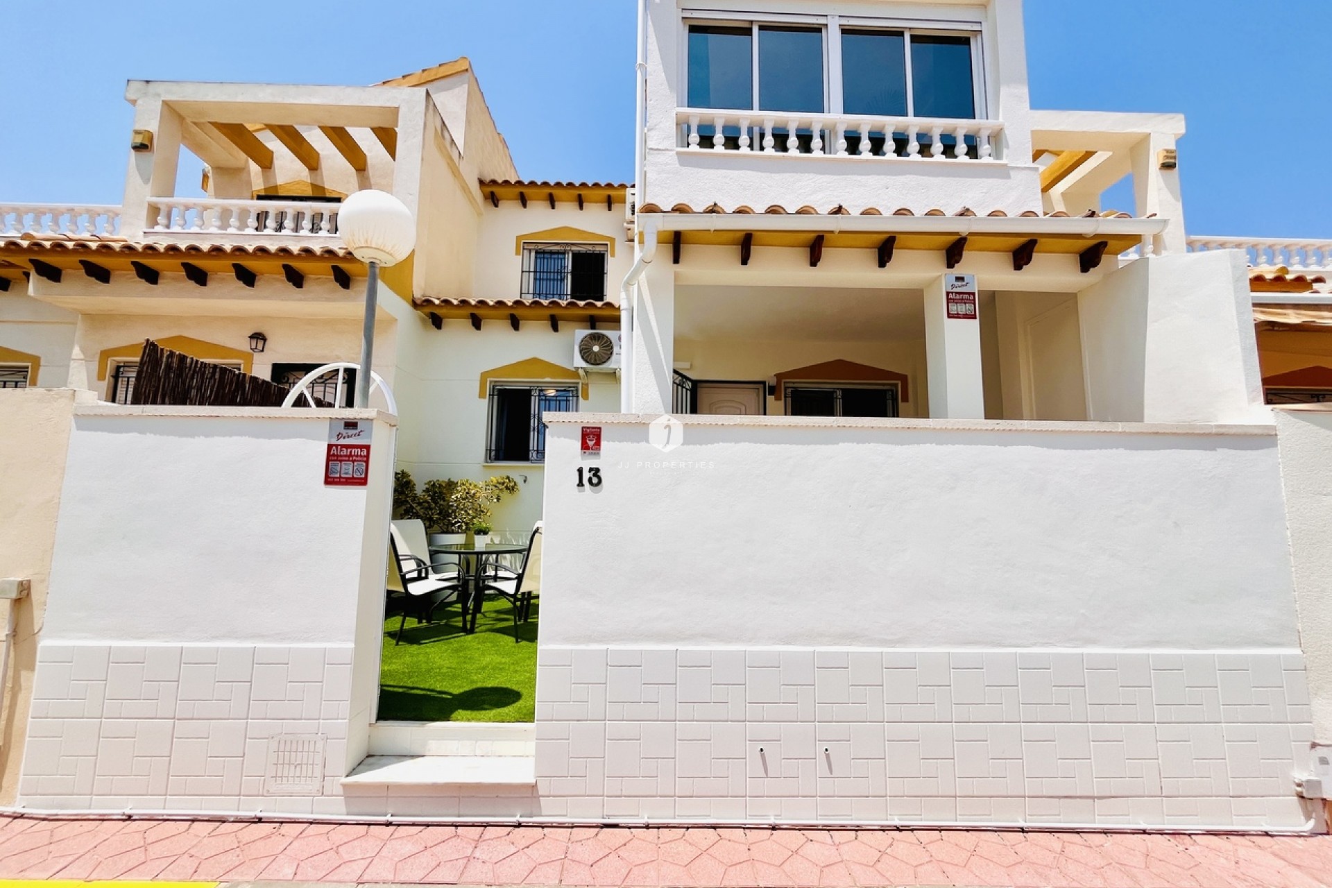 D'occasion - Chalet -
Los Altos - Costa Blanca