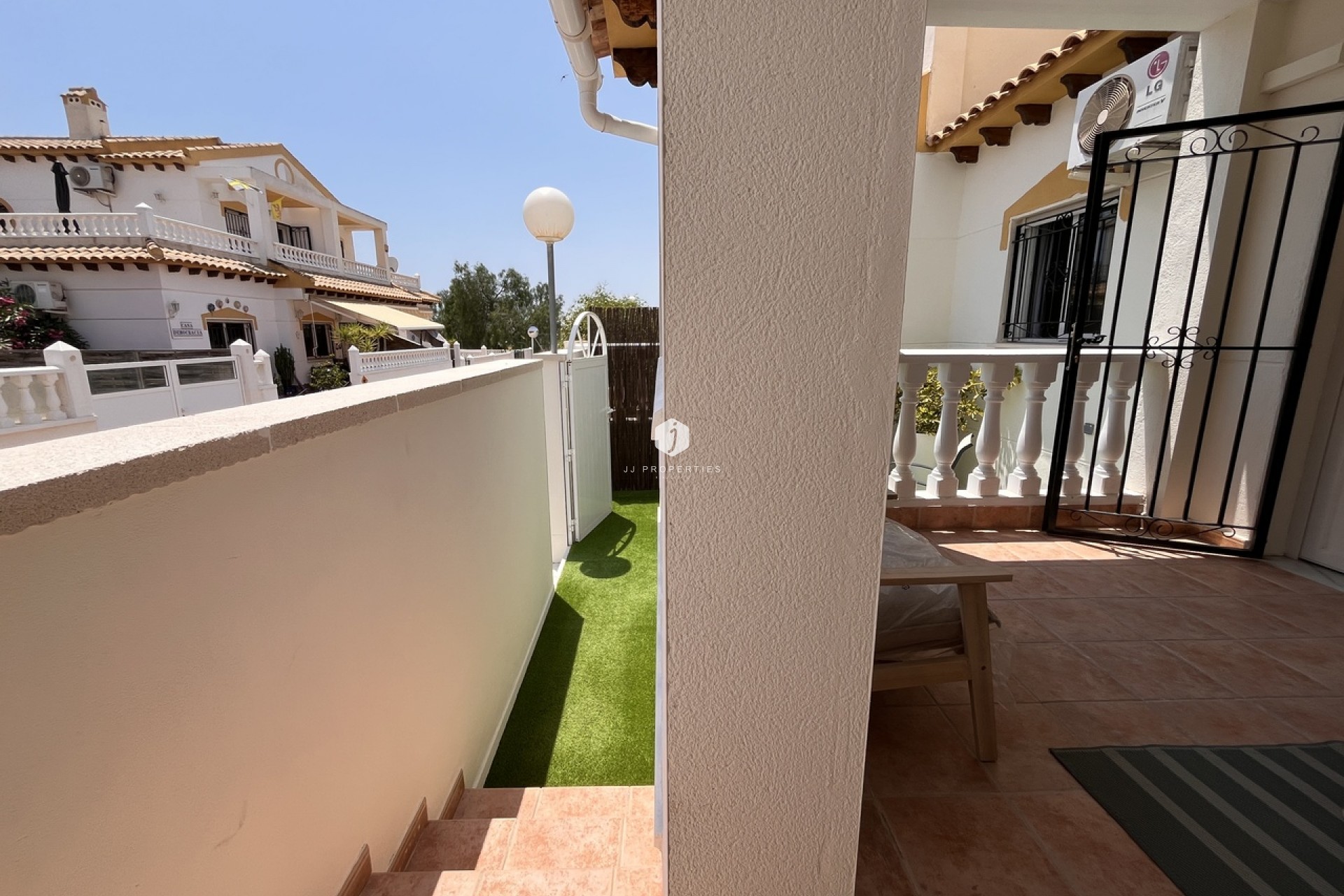 D'occasion - Chalet -
Los Altos - Costa Blanca