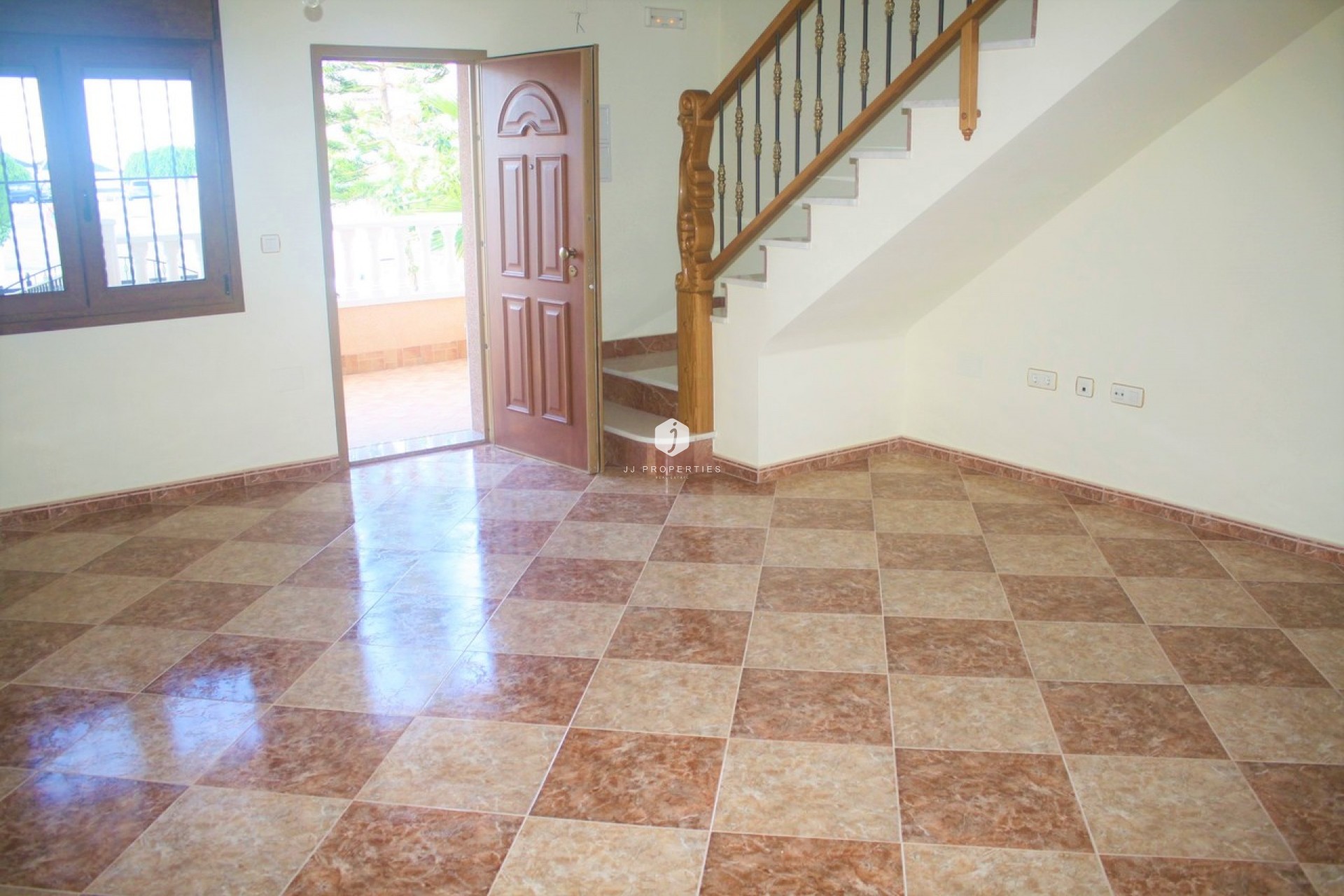 D'occasion - Chalet -
Los Altos - Costa Blanca