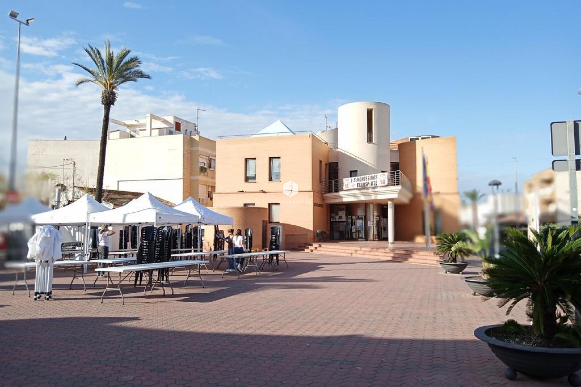 D'occasion - Chalet -
Los Montesinos - PUEBLO CENTRO