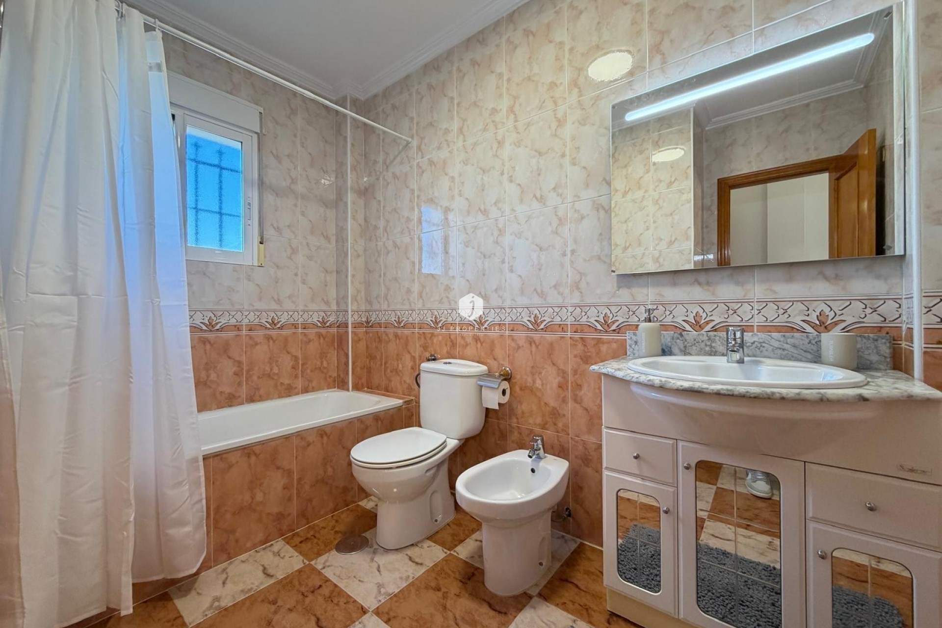 D'occasion - Chalet -
Orihuela Costa - Las Filipinas