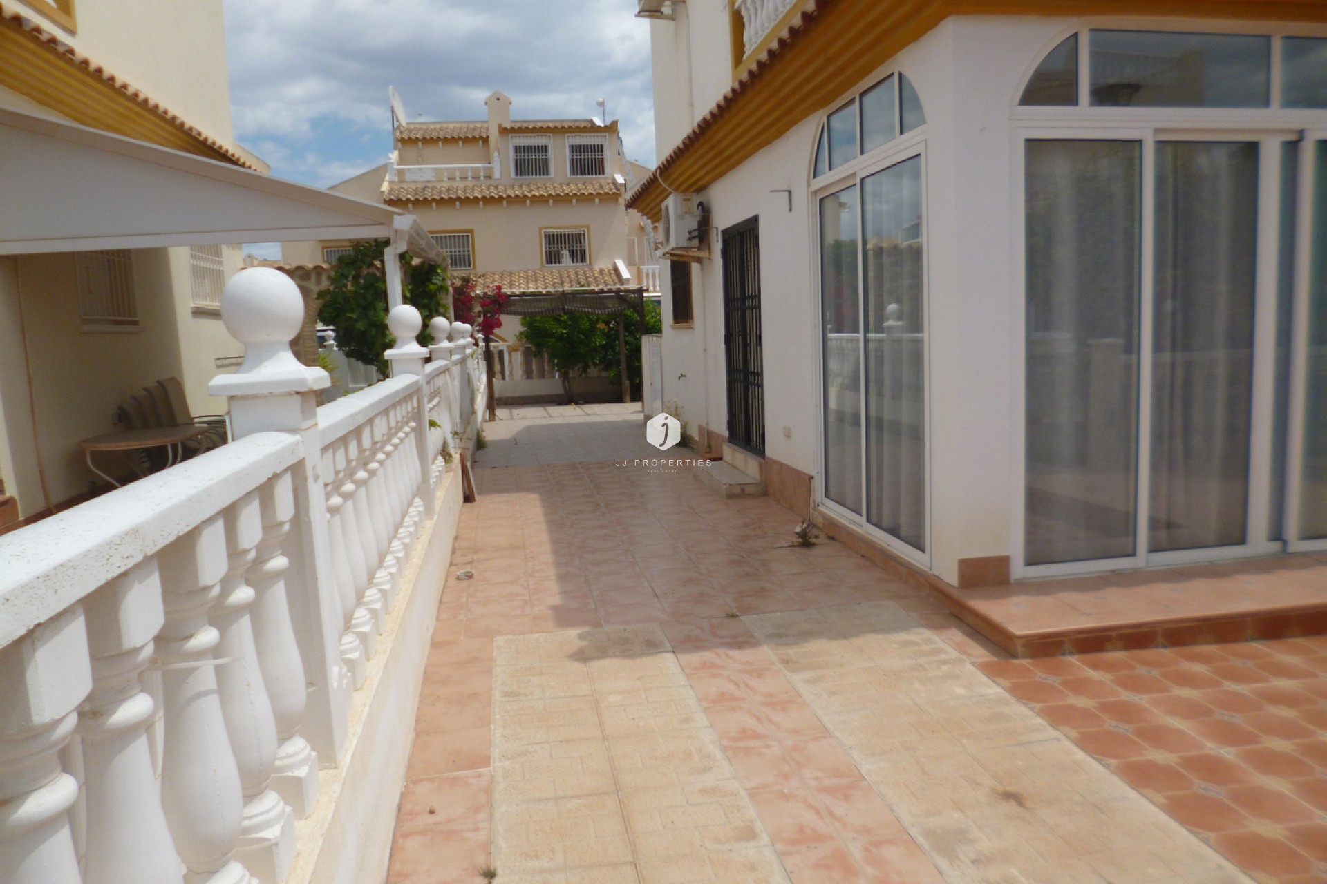 D'occasion - Chalet -
Playa Flamenca - Costa Blanca