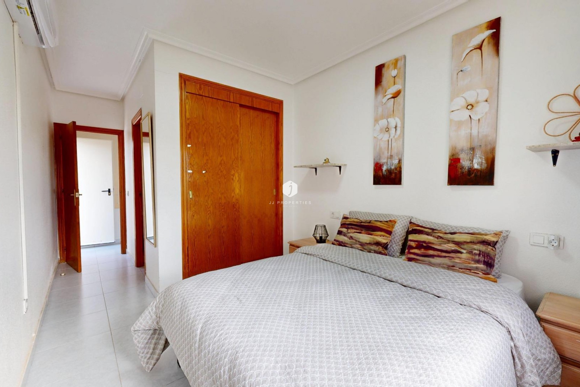 D'occasion - Chalet -
San Miguel de Salinas - 03193