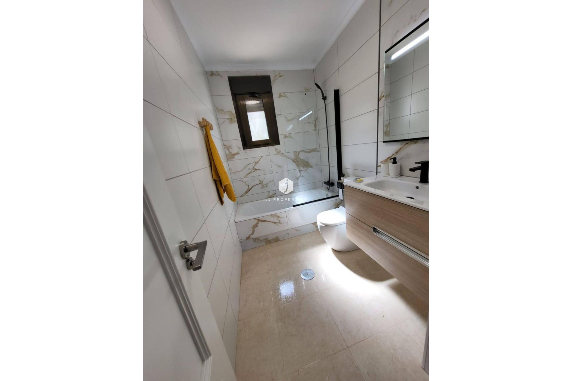 D'occasion - Chalet -
San Miguel de Salinas - Ciudad De Las Comunicaciones