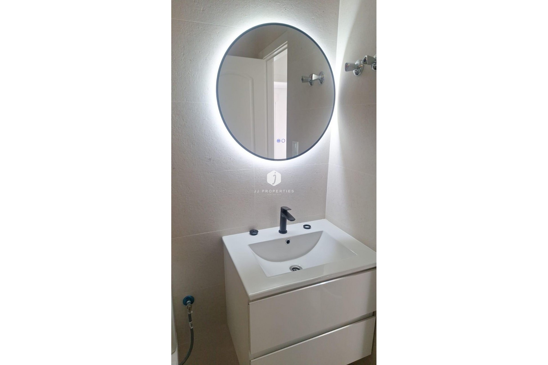 D'occasion - Chalet -
Torrevieja - Aguas Nuevas 1