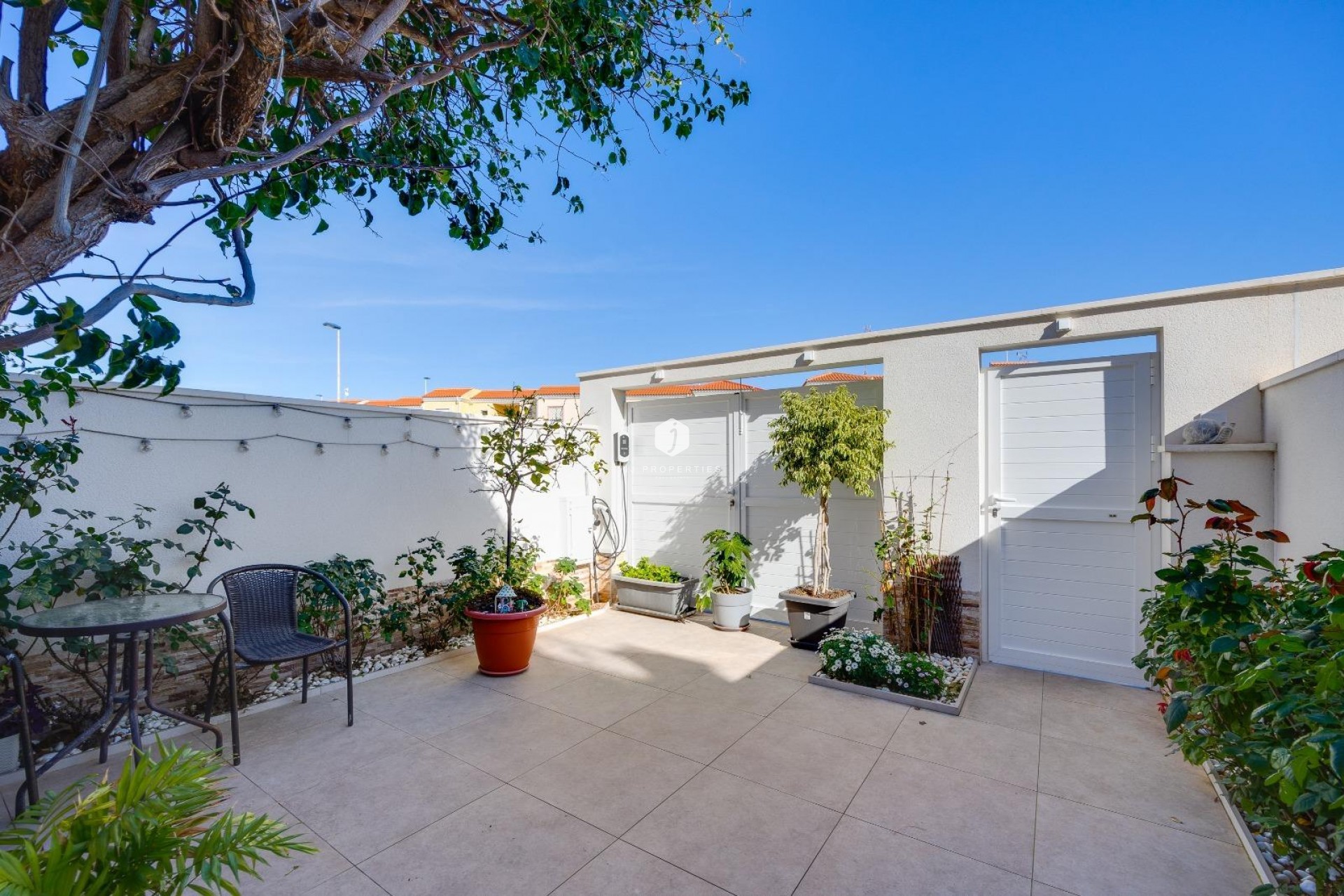 D'occasion - Chalet -
Torrevieja - aguas nuevas