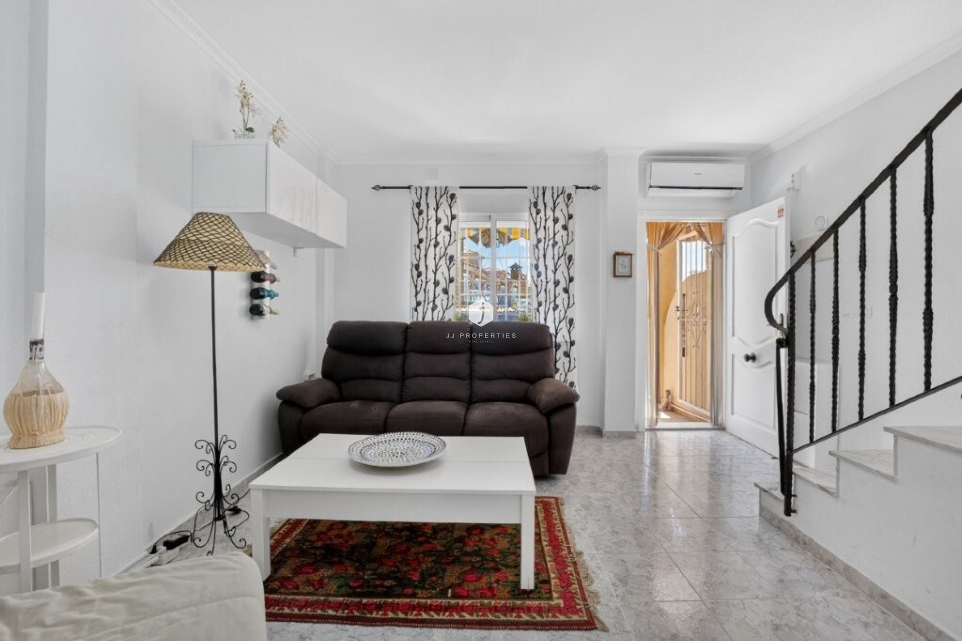 D'occasion - Chalet -
Torrevieja - aguas nuevas