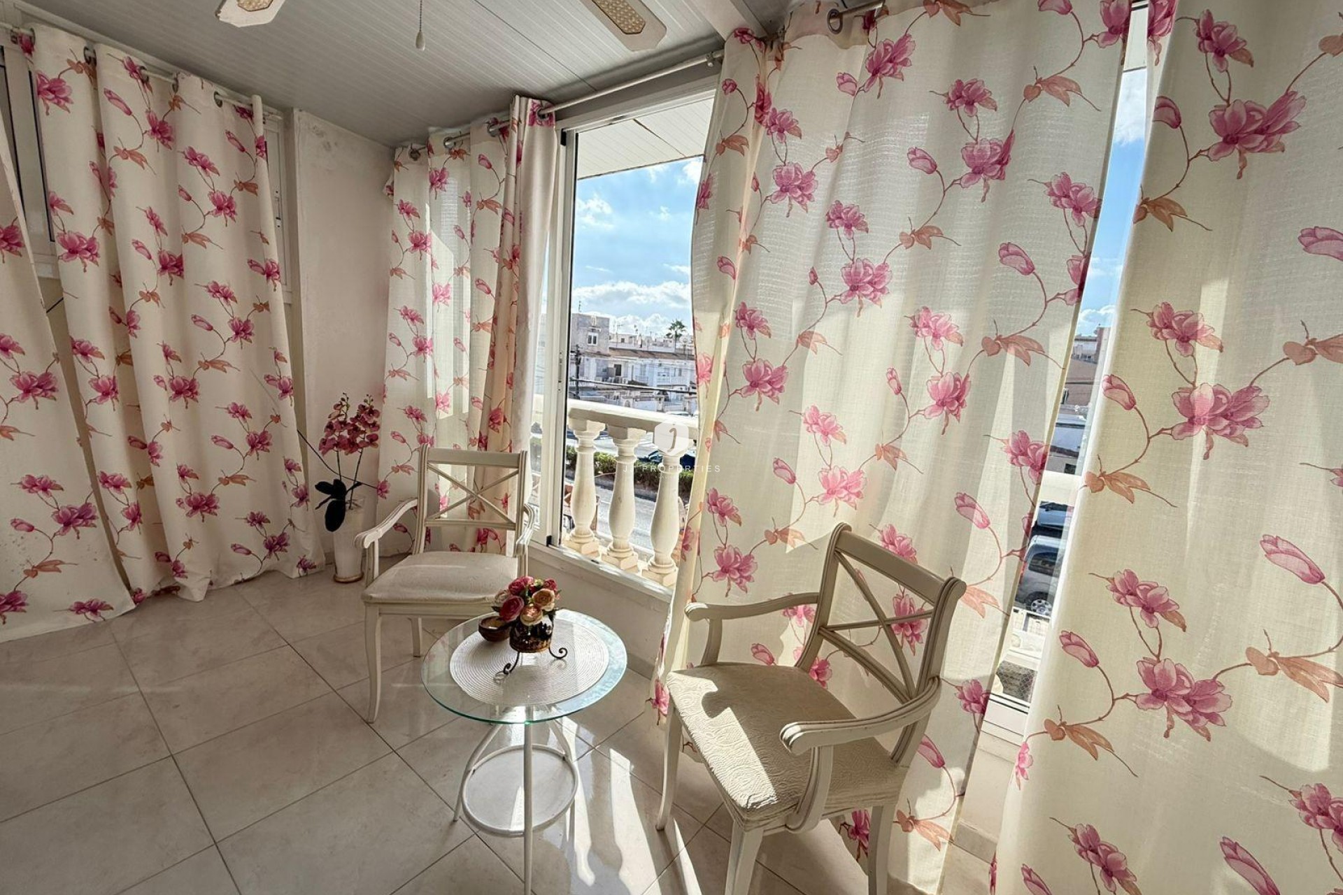 D'occasion - Chalet -
Torrevieja - Calas blanca