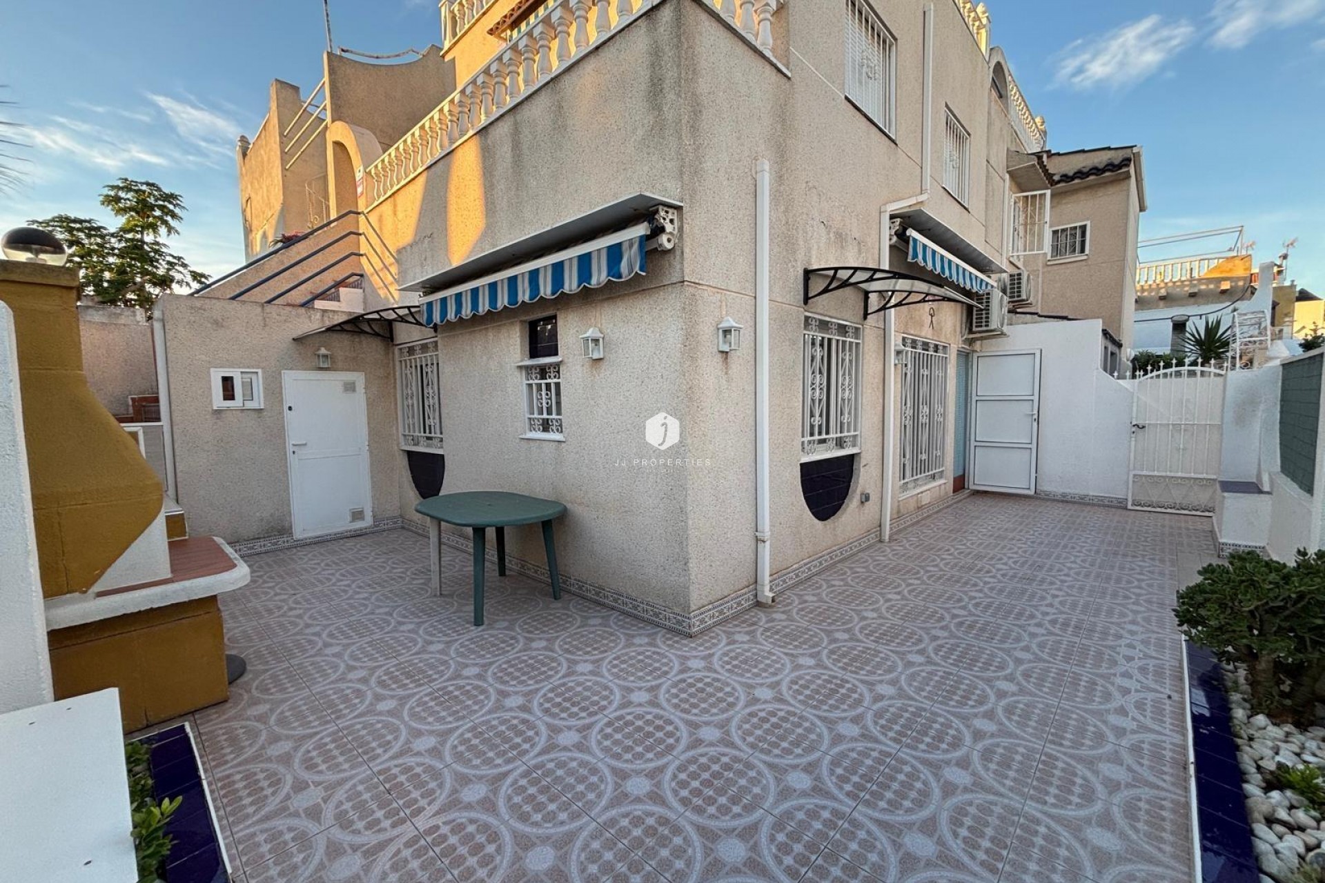 D'occasion - Chalet -
Torrevieja - Carrefour