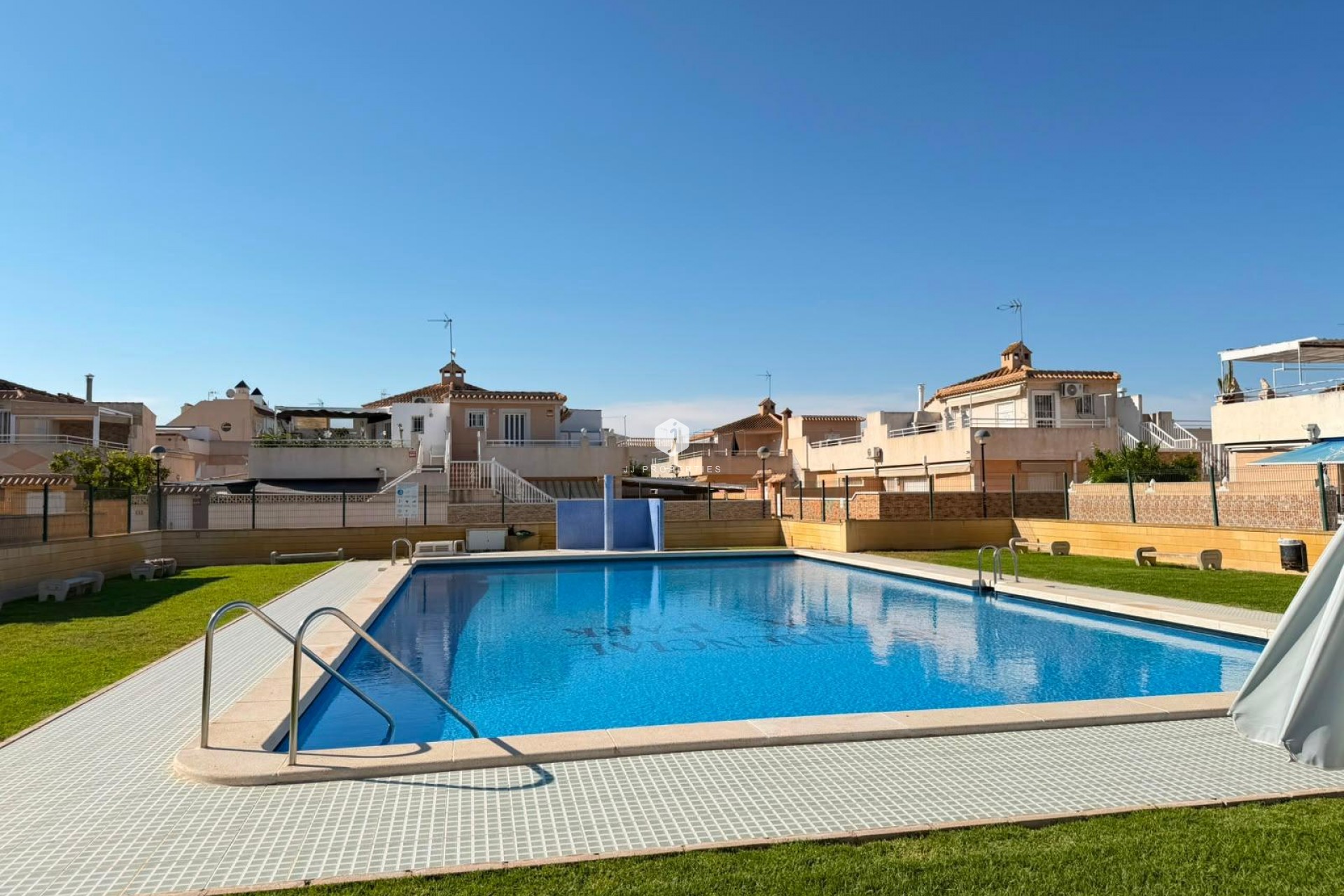 D'occasion - Chalet -
Torrevieja - Carrefour