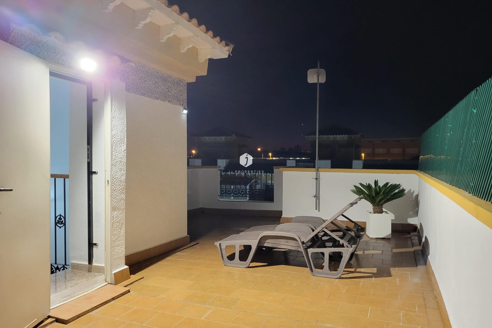 D'occasion - Chalet -
Torrevieja - Carrefour