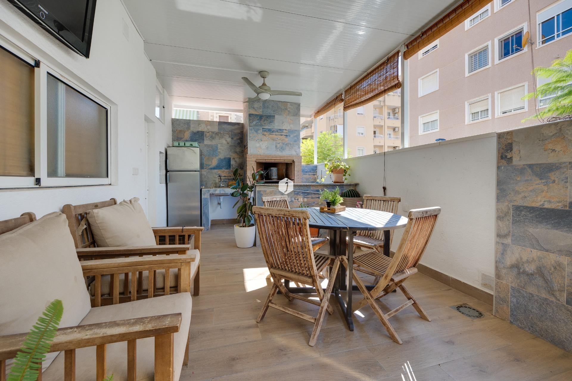D'occasion - Chalet -
Torrevieja - Centro