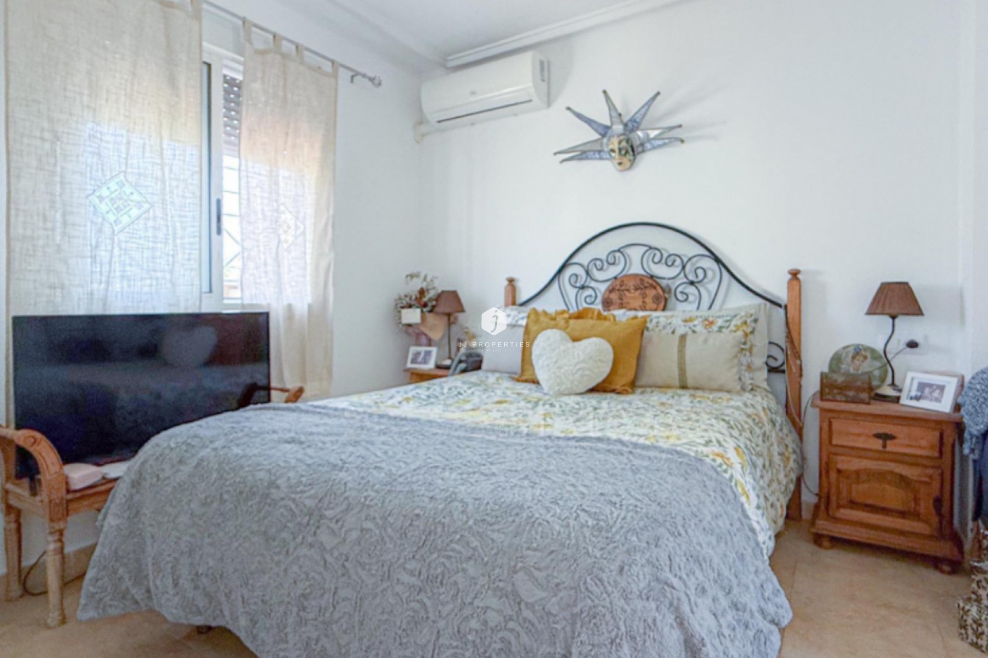 D'occasion - Chalet -
Torrevieja - Costa Blanca