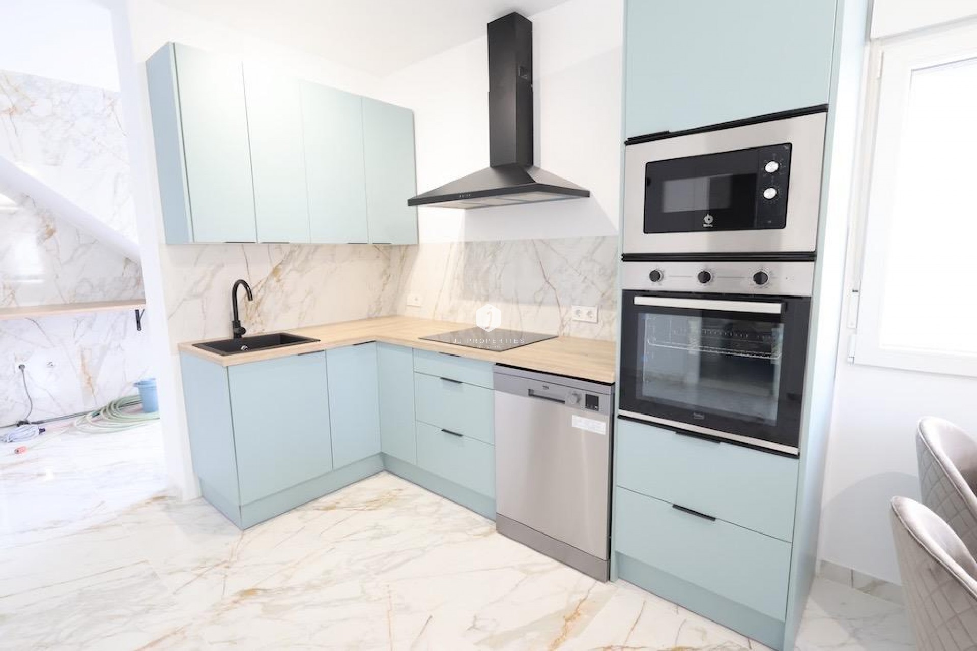 D'occasion - Chalet -
Torrevieja - Costa Blanca