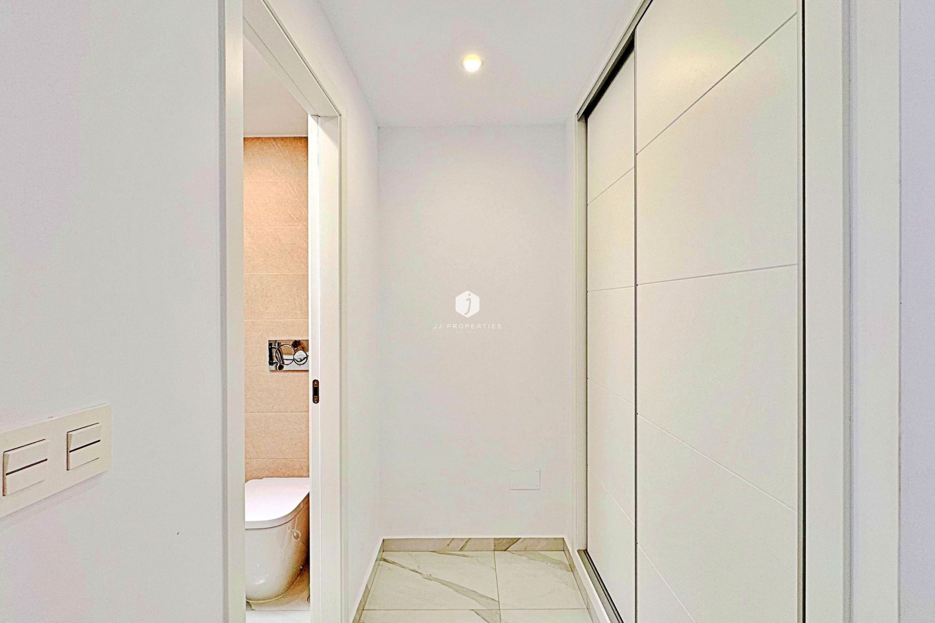 D'occasion - Chalet -
Torrevieja - Costa Blanca