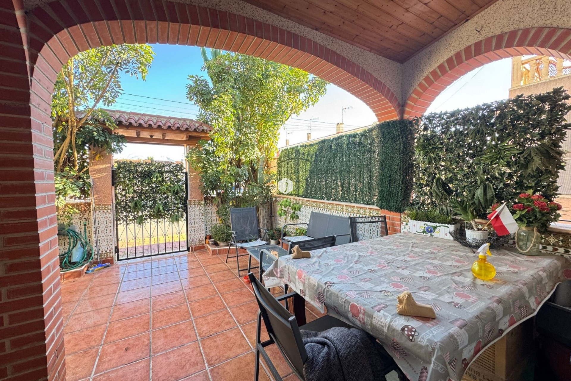 D'occasion - Chalet -
Torrevieja - Costa Blanca