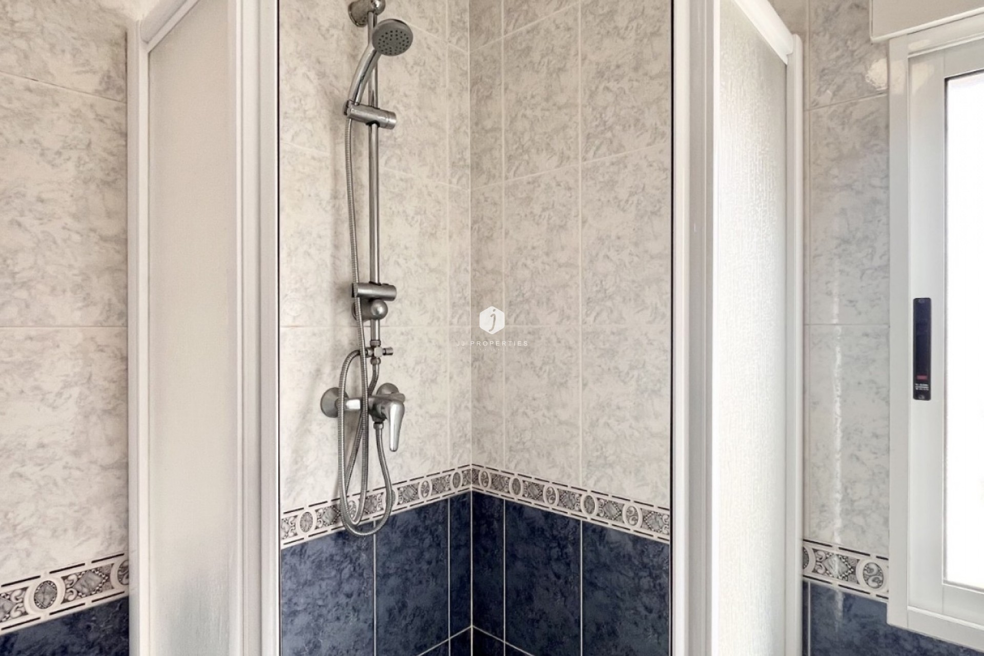 D'occasion - Chalet -
Torrevieja - Costa Blanca