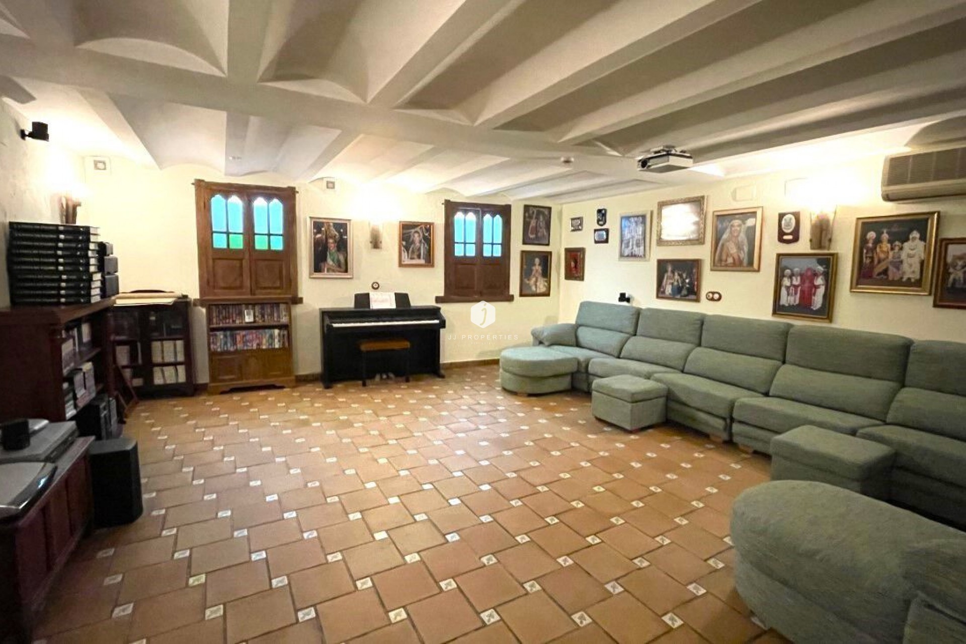 D'occasion - Chalet -
Torrevieja - Costa Blanca