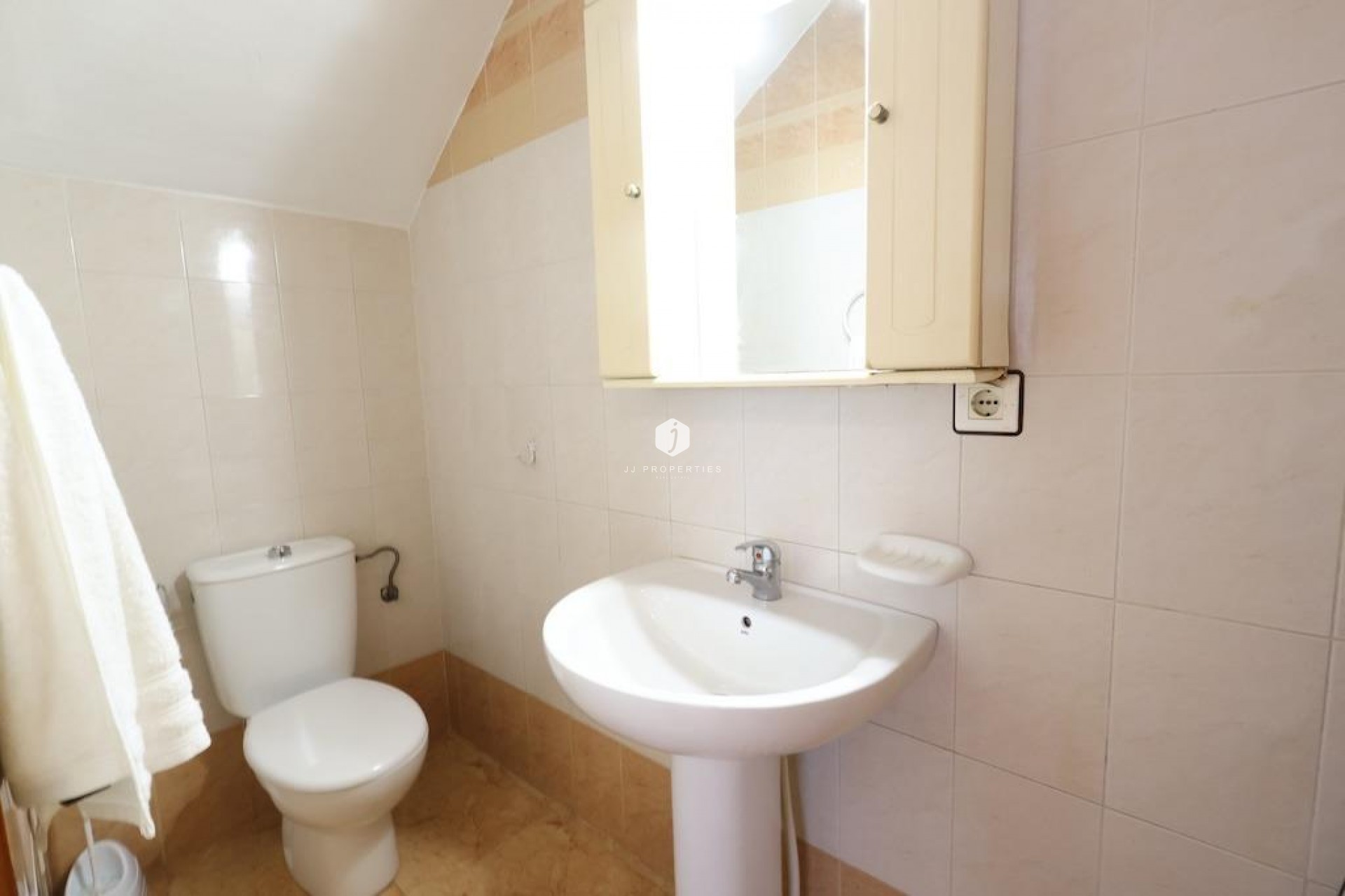 D'occasion - Chalet -
Torrevieja - Costa Blanca