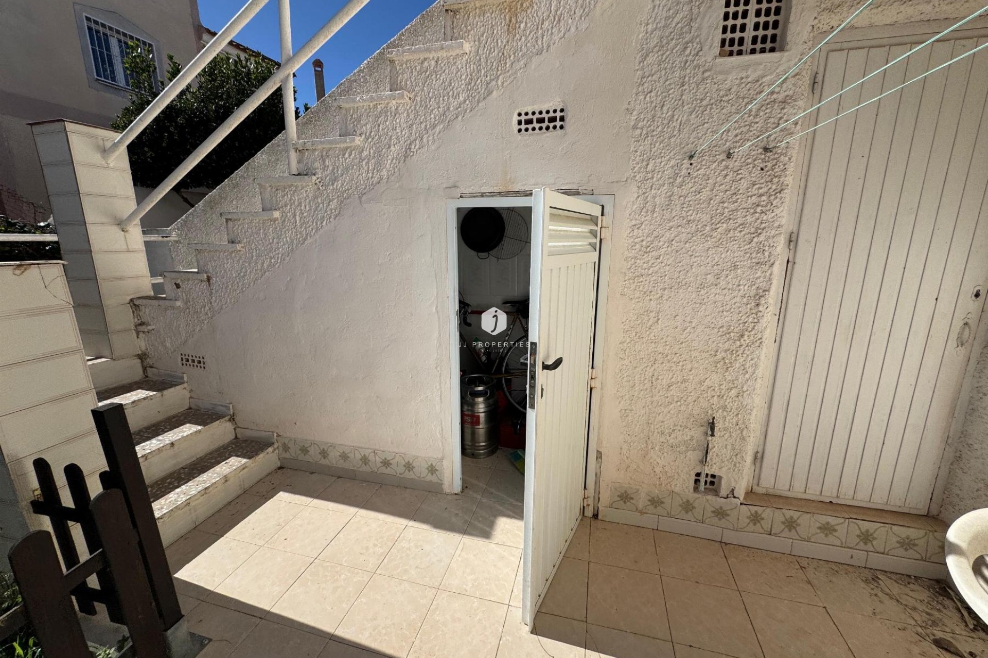 D'occasion - Chalet -
Torrevieja - Costa Blanca