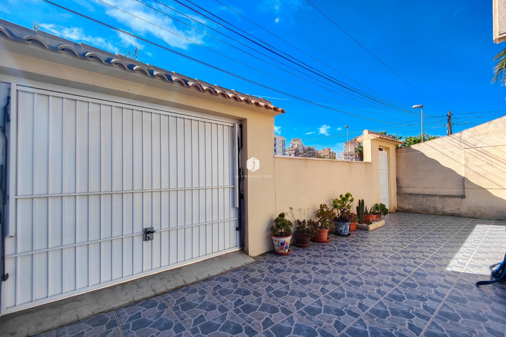 D'occasion - Chalet -
Torrevieja - Costa Blanca