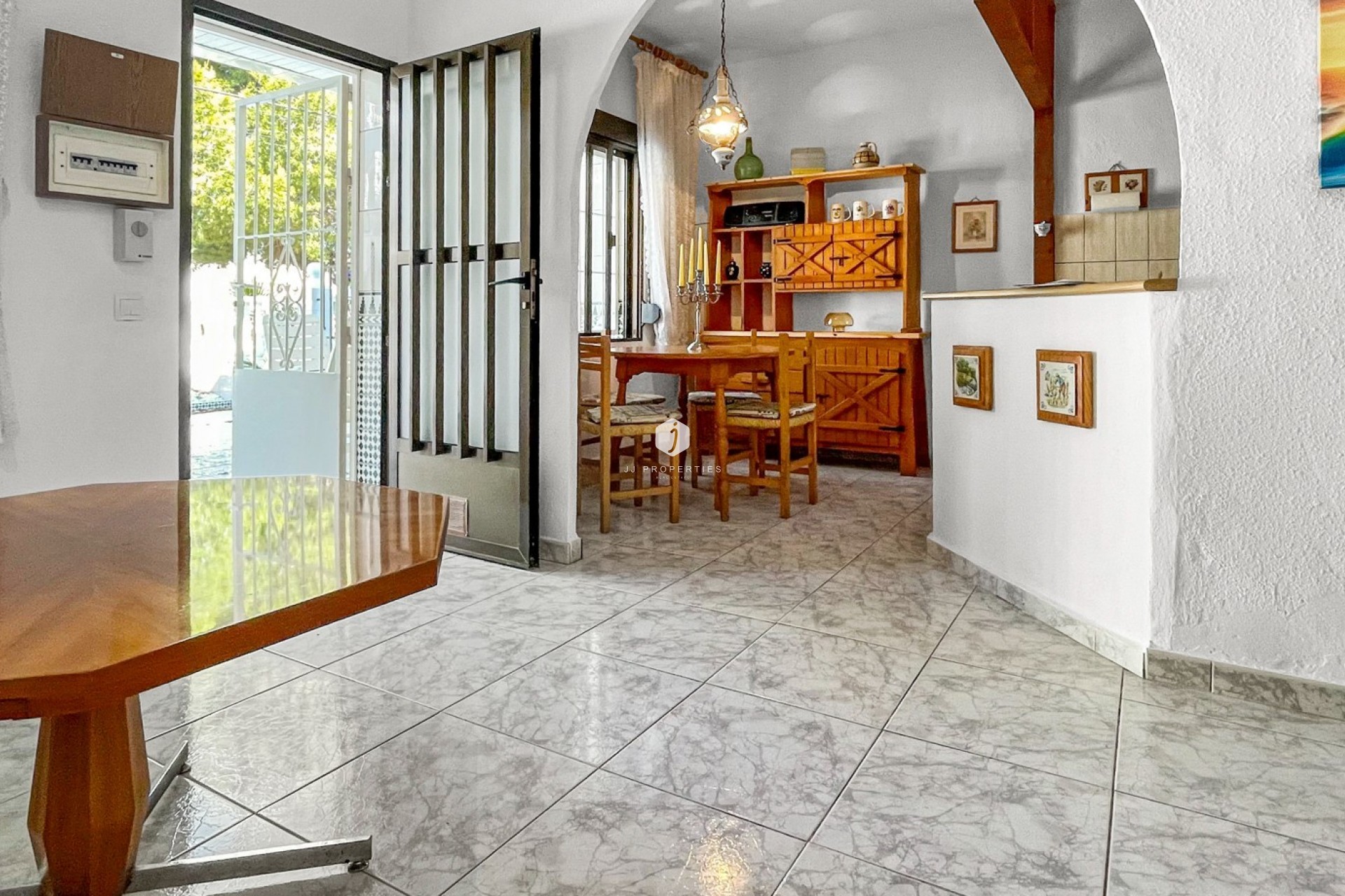 D'occasion - Chalet -
Torrevieja - Costa Blanca