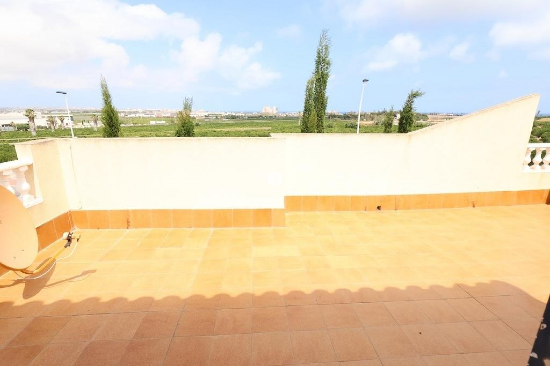 D'occasion - Chalet -
Torrevieja - Costa Blanca