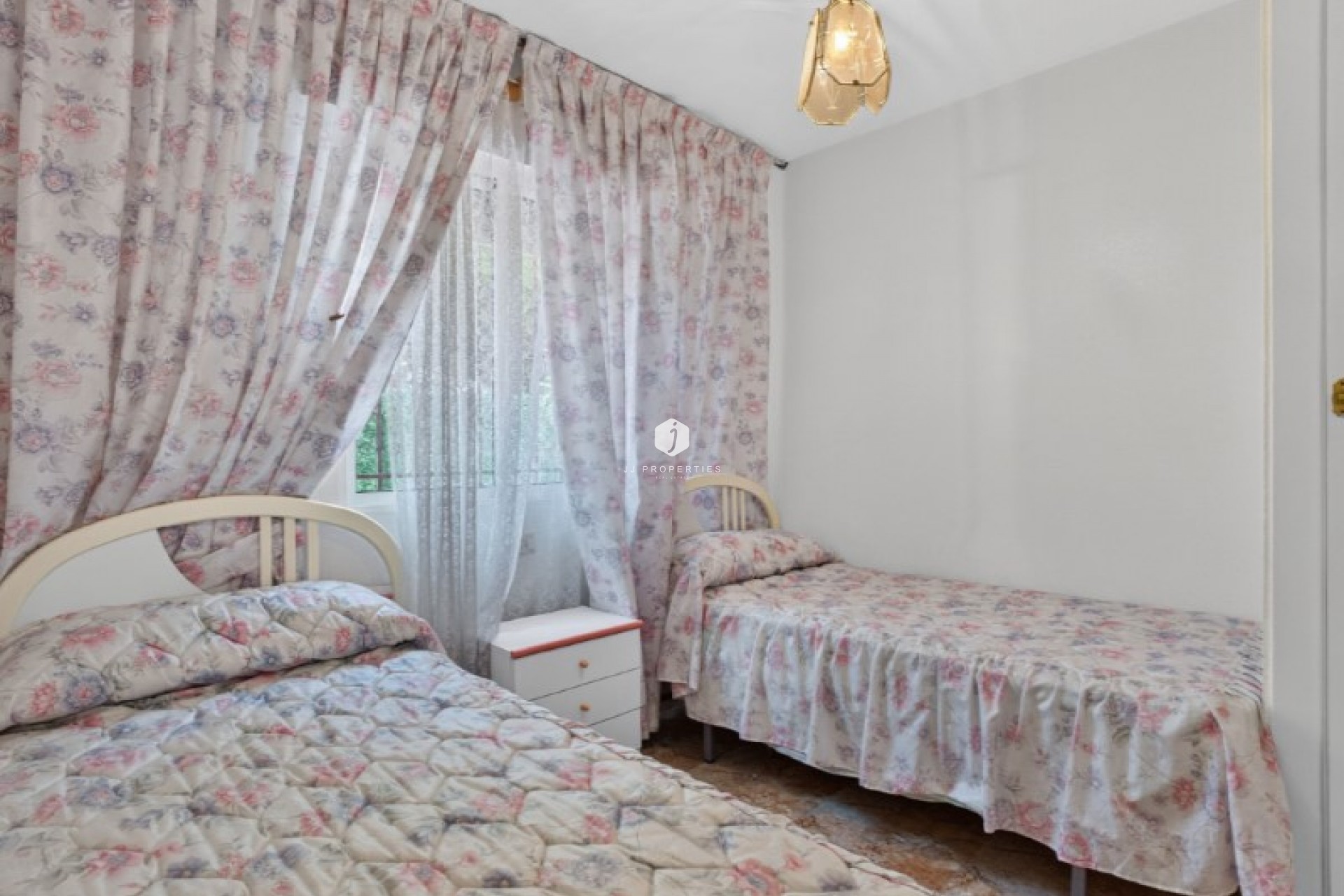 D'occasion - Chalet -
Torrevieja - Costa Blanca