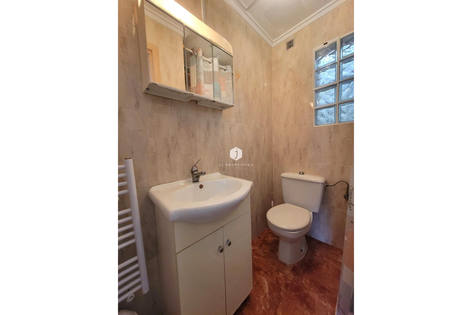 D'occasion - Chalet -
Torrevieja - El chaparral