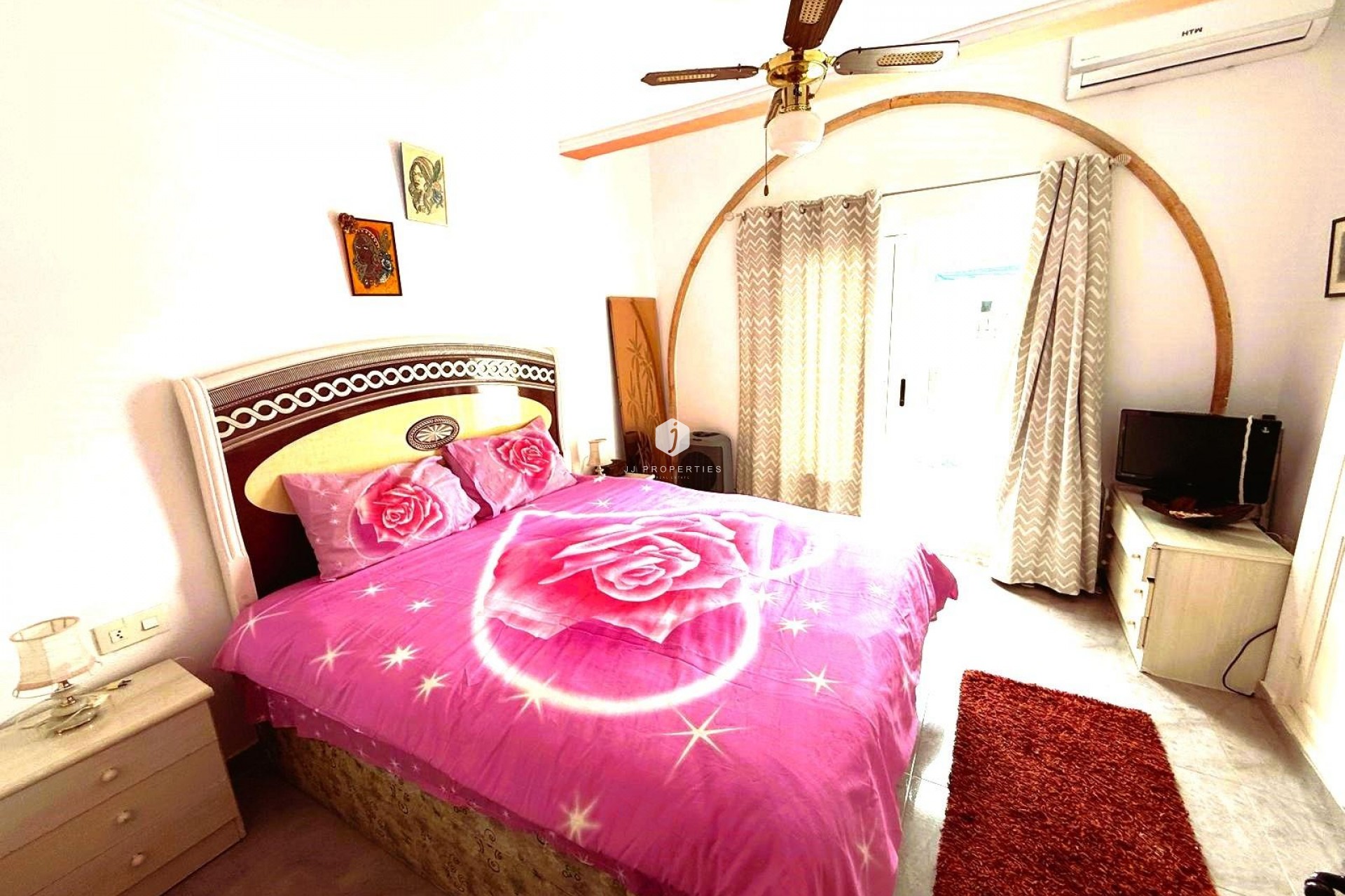 D'occasion - Chalet -
Torrevieja - El chaparral