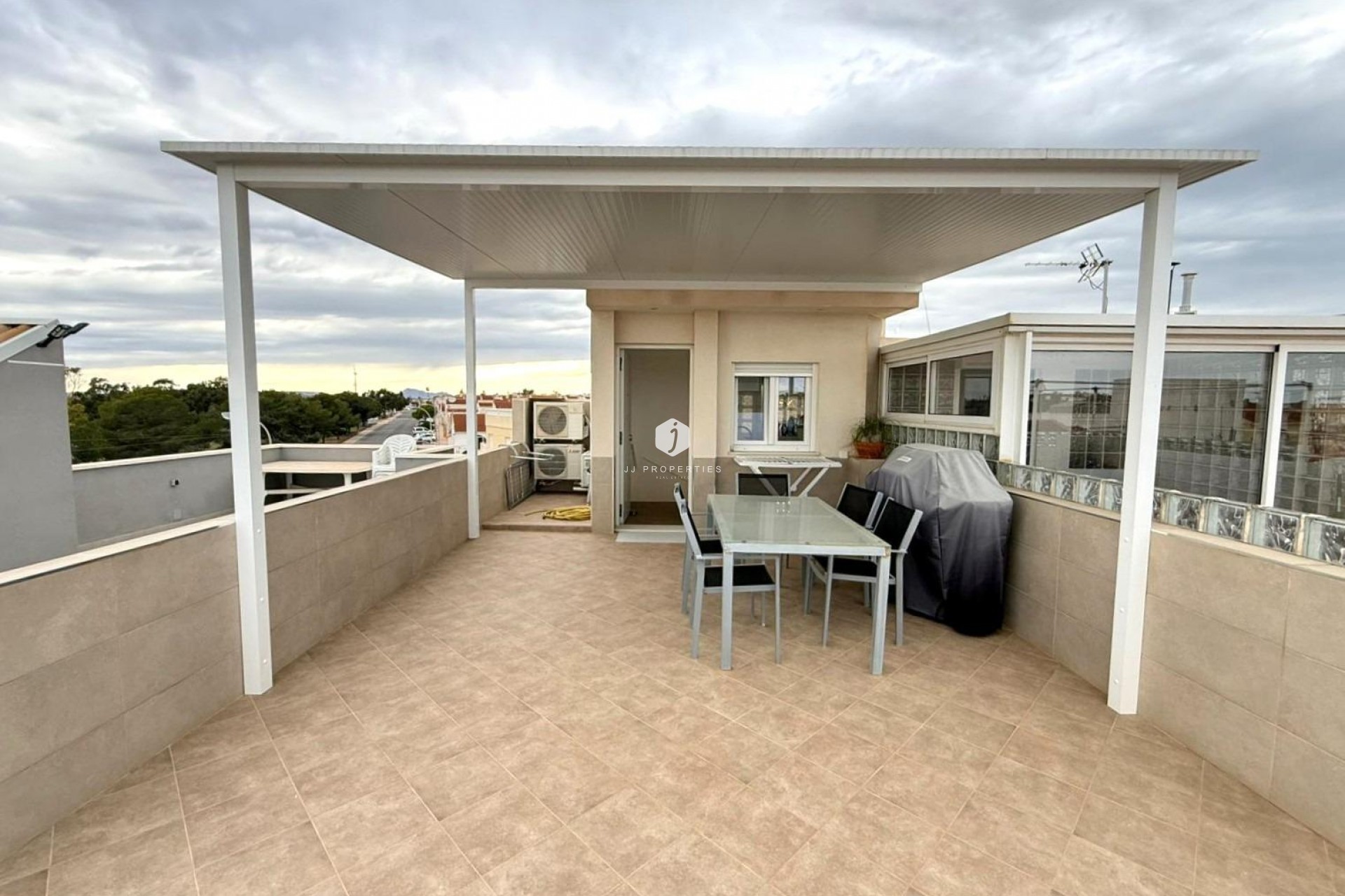 D'occasion - Chalet -
Torrevieja - El chaparral