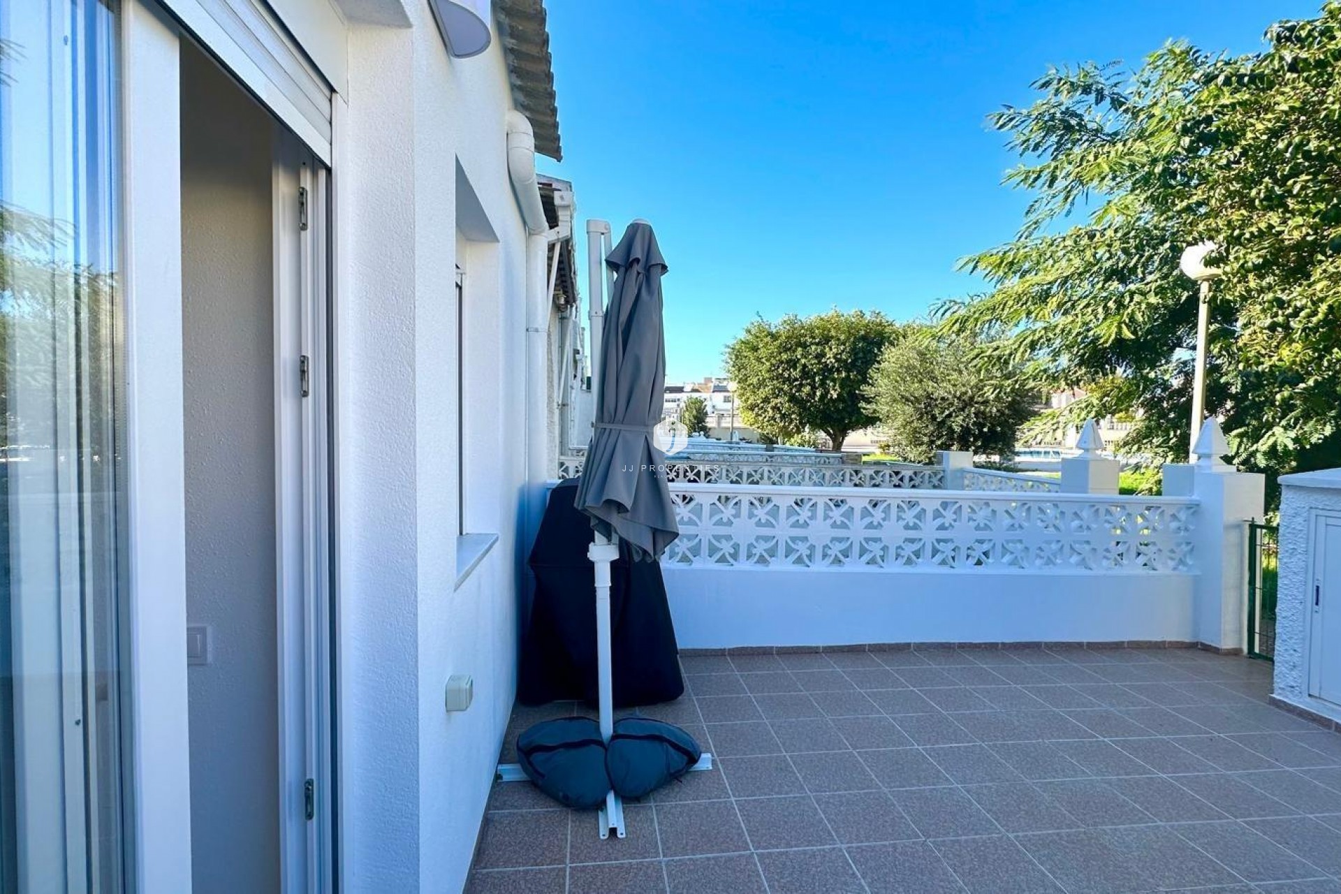 D'occasion - Chalet -
Torrevieja - Estacion de autobuses