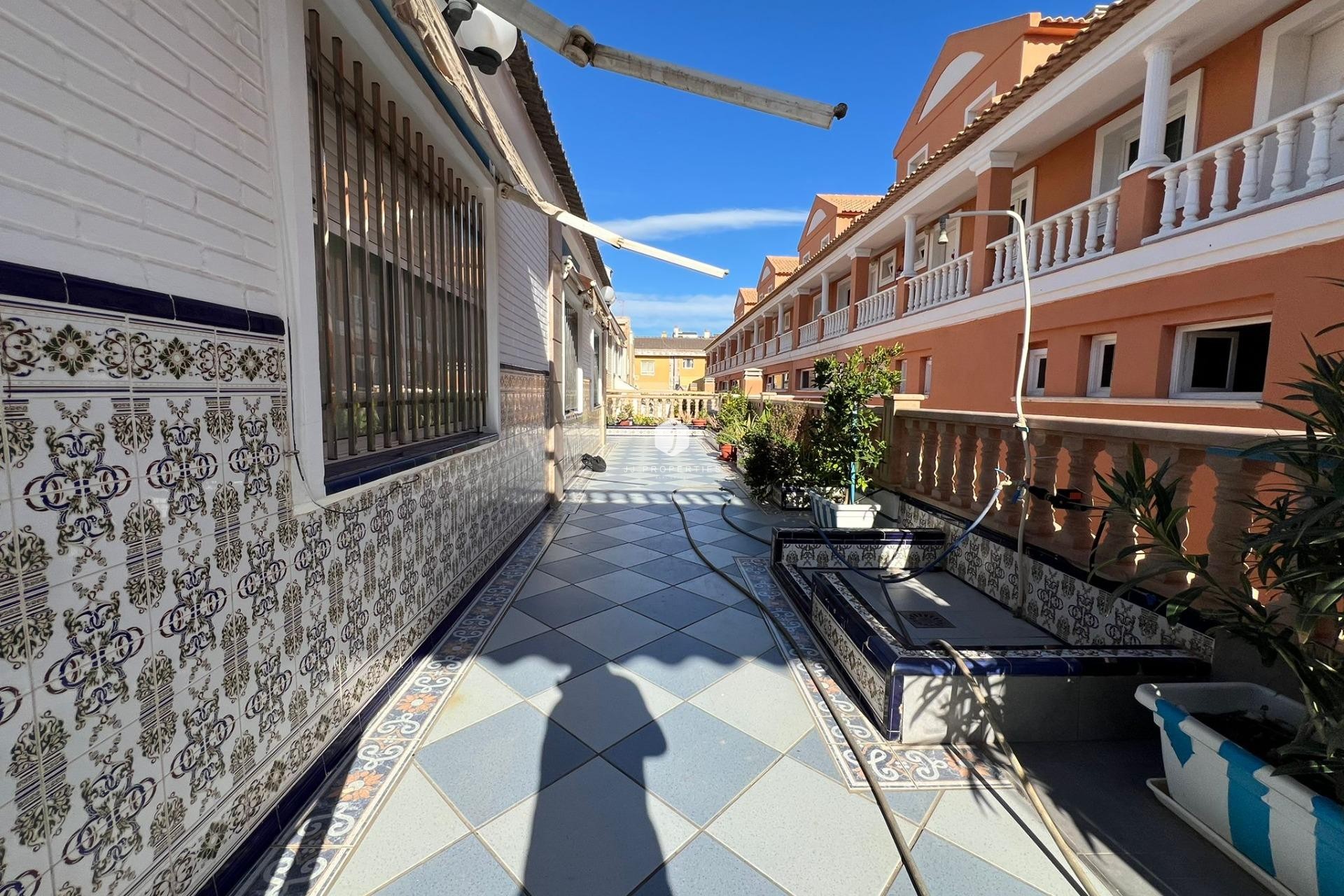 D'occasion - Chalet -
Torrevieja - La Mata