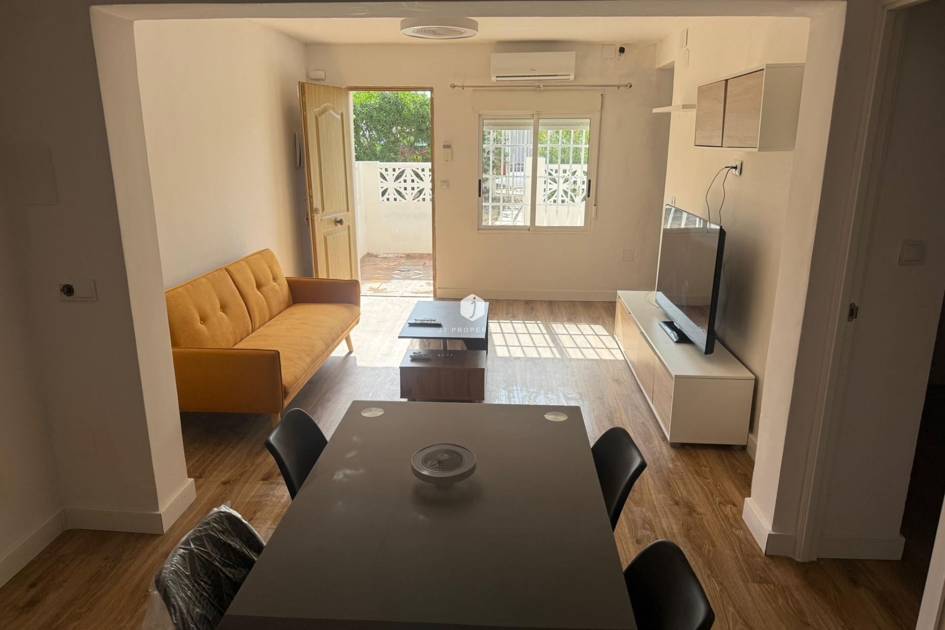 D'occasion - Chalet -
Torrevieja - La Siesta - El Salado - Torreta