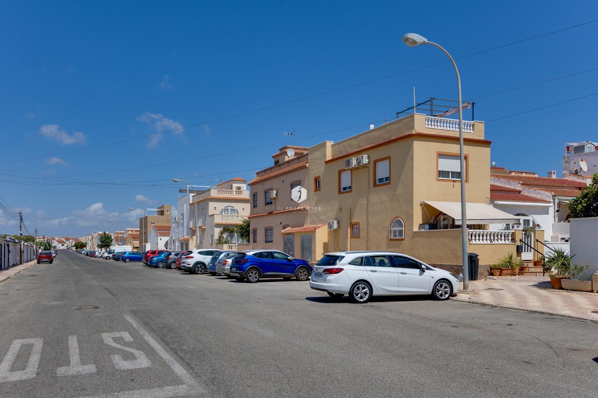 D'occasion - Chalet -
Torrevieja - La Siesta - El Salado - Torreta