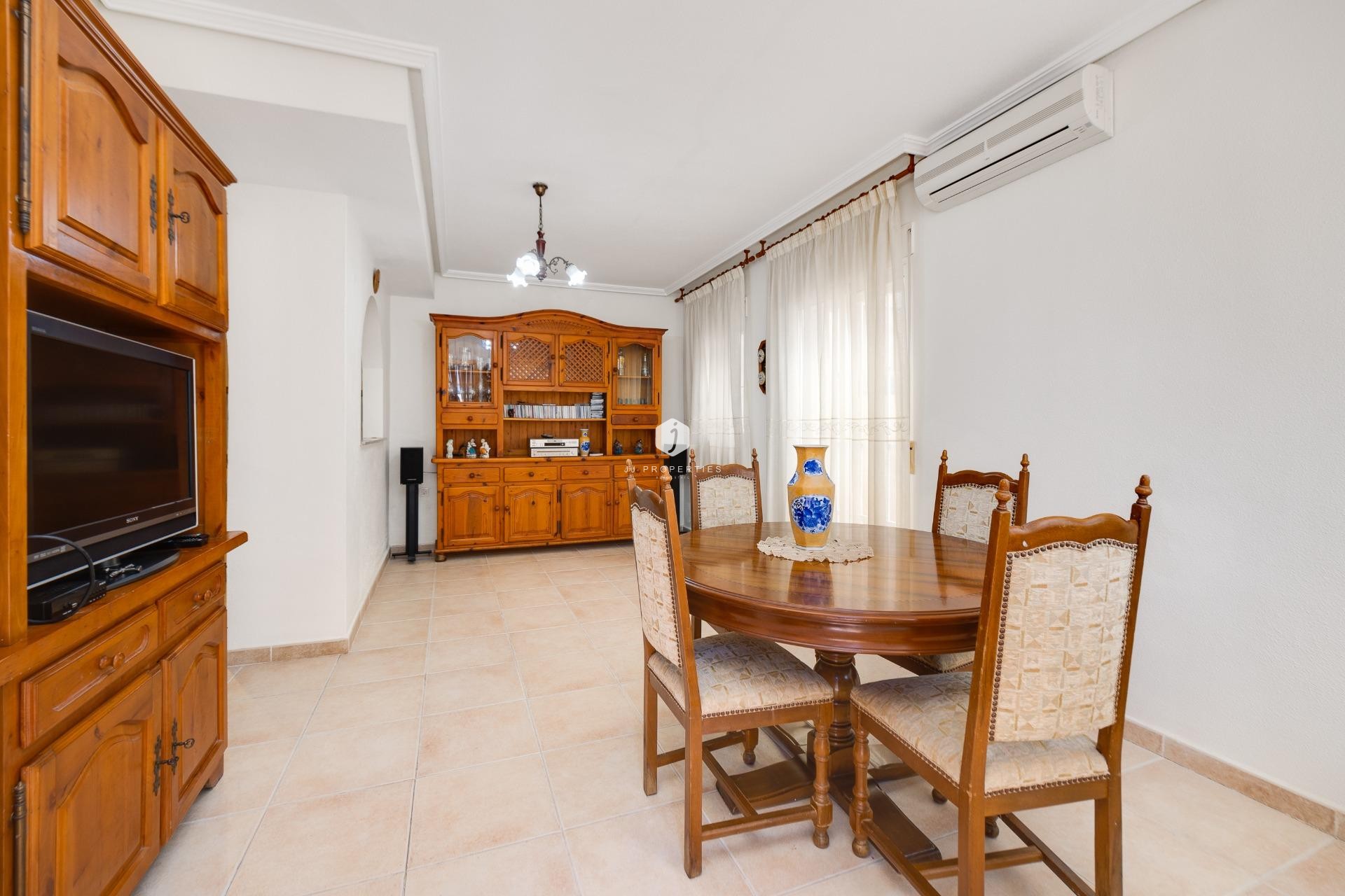 D'occasion - Chalet -
Torrevieja - La veleta