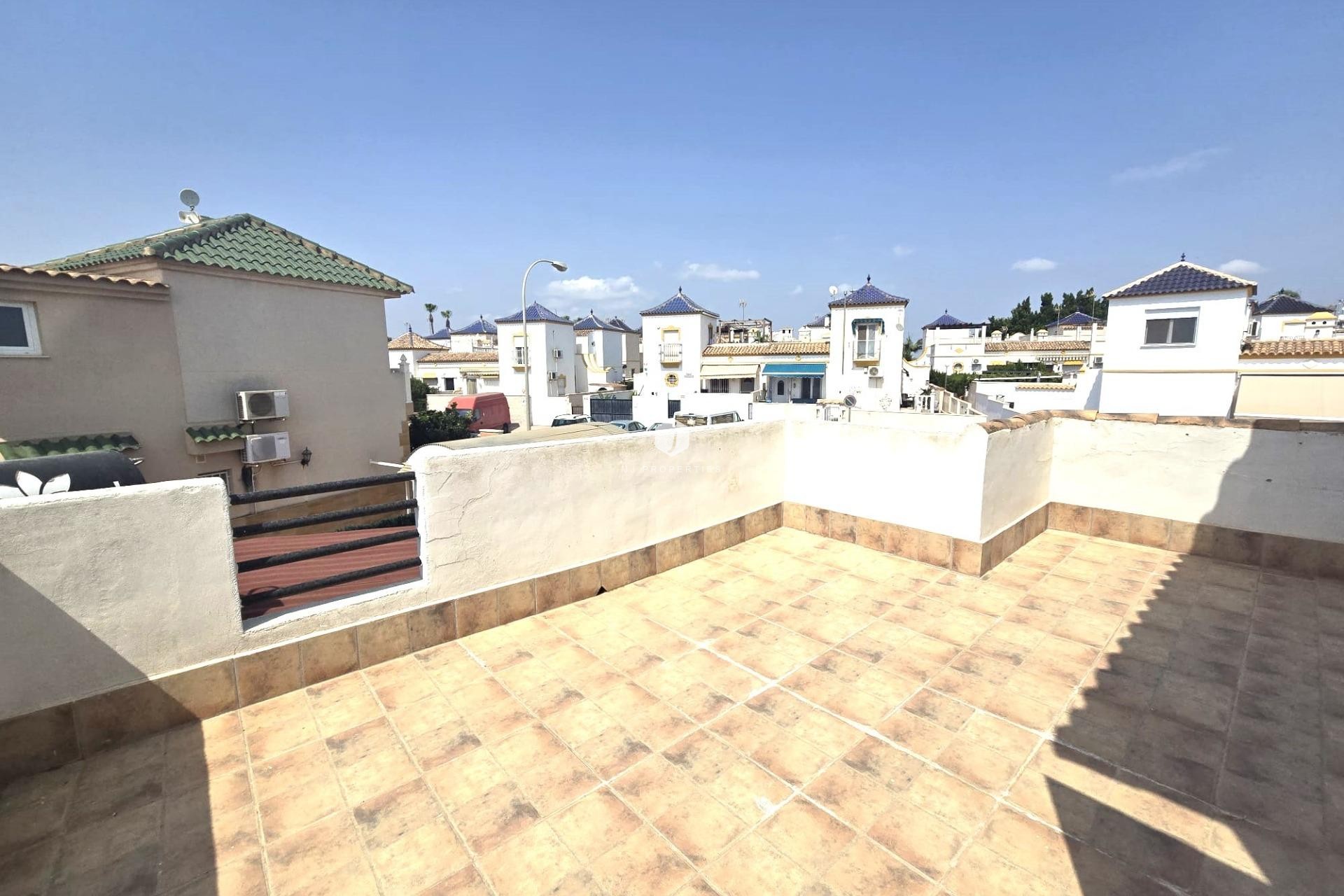 D'occasion - Chalet -
Torrevieja - Los altos