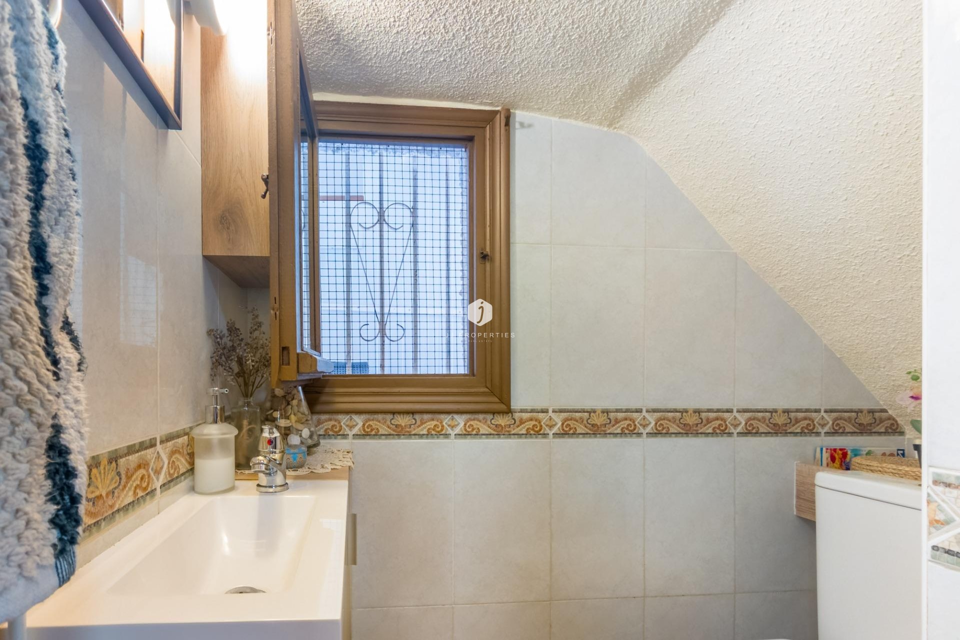 D'occasion - Chalet -
Torrevieja - Nueva Torrevieja