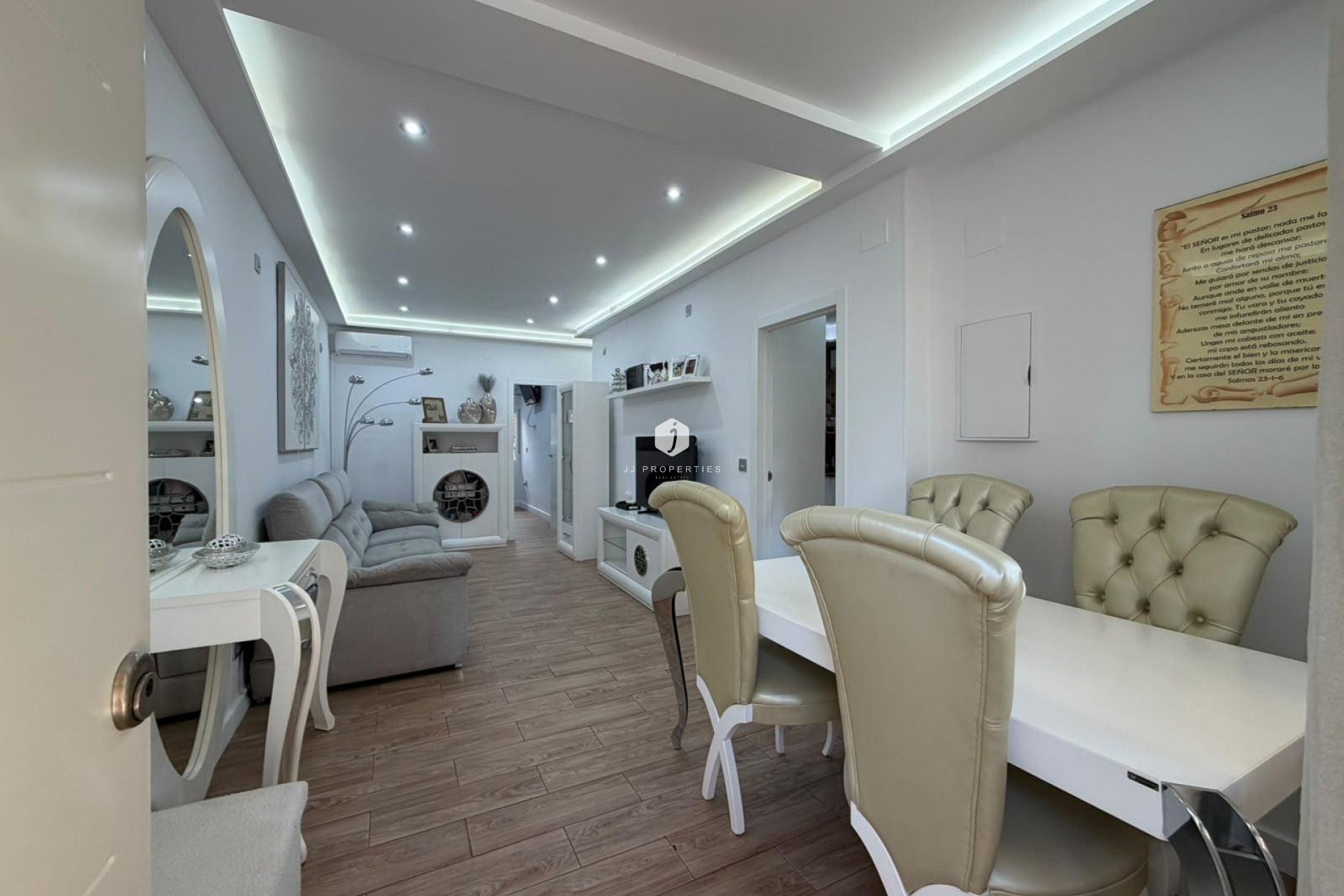 D'occasion - Chalet -
Torrevieja - Nueva Torrevieja