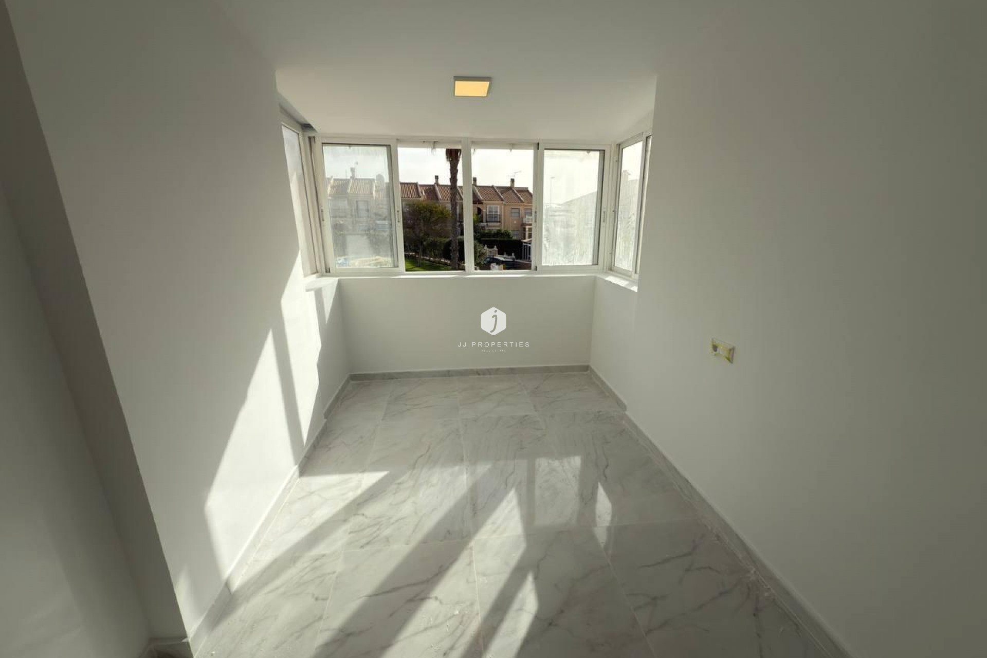 D'occasion - Chalet -
Torrevieja - Zona Los Frutales