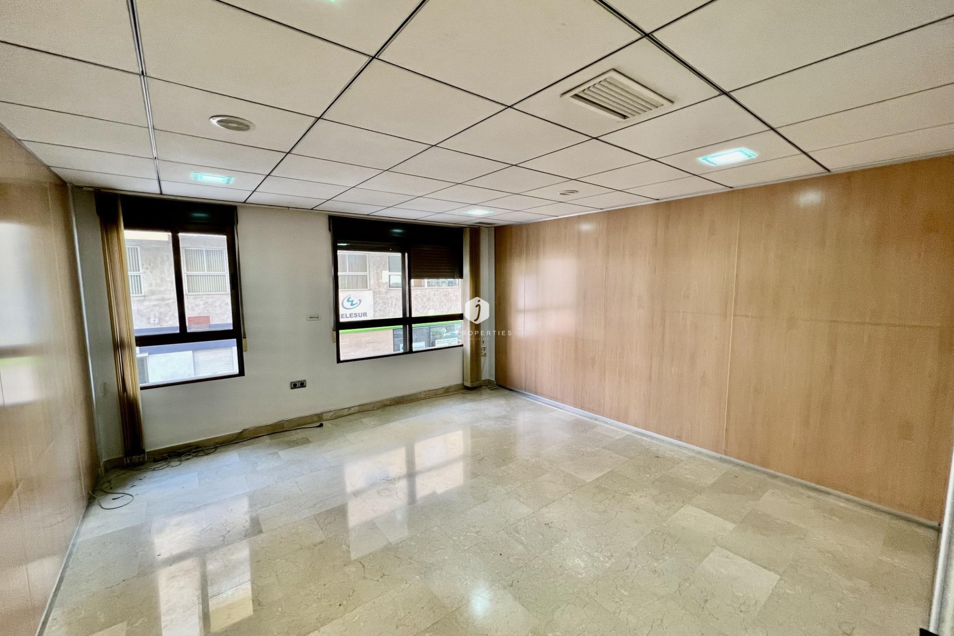 D'occasion - Commercial -
Orihuela - Zona Centro