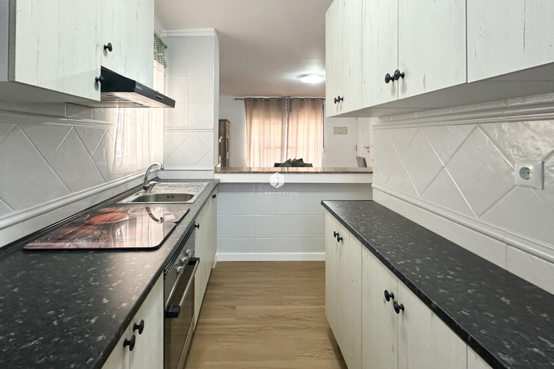 D'occasion - Duplex -
San Miguel de Salinas - Las Filipinas