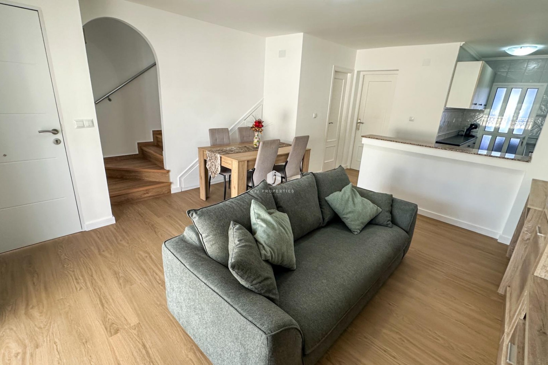 D'occasion - Duplex -
San Miguel de Salinas - Las Filipinas