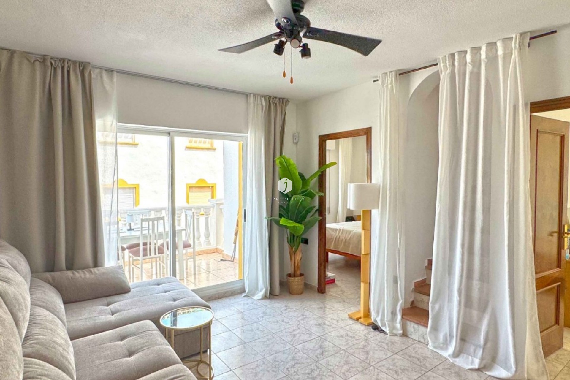 D'occasion - Duplex -
Torrevieja - Costa Blanca