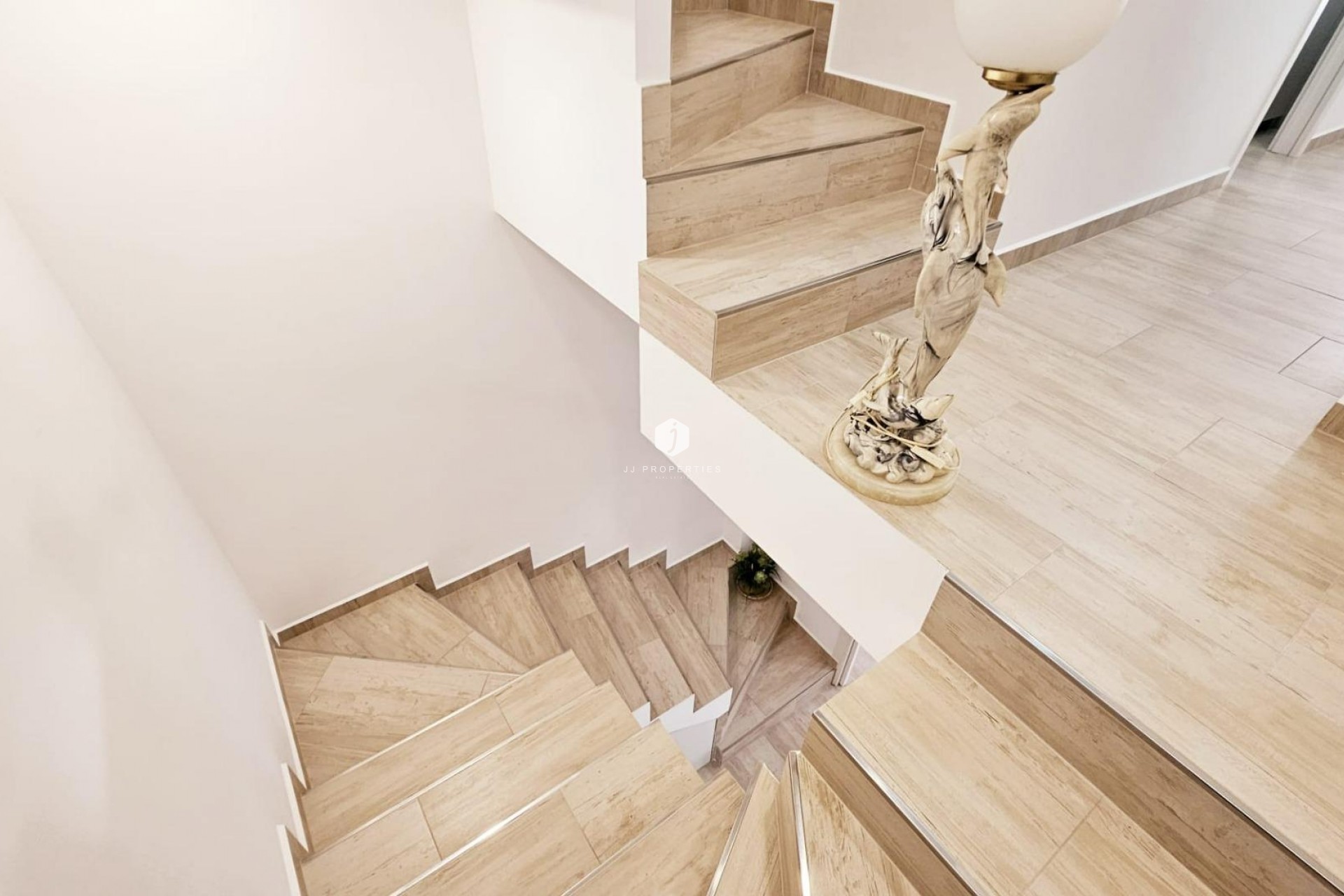 D'occasion - Duplex -
Torrevieja - La siesta