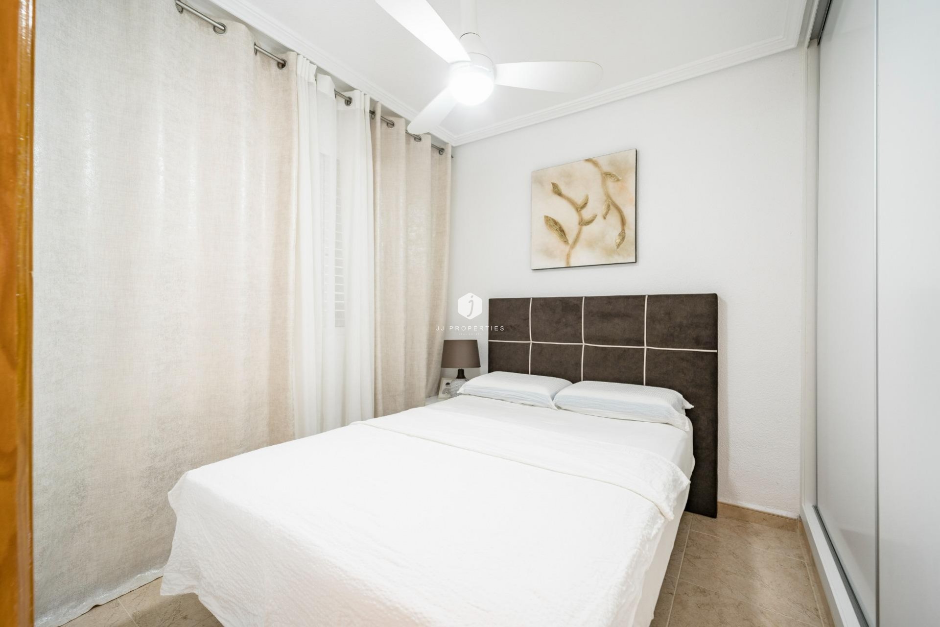 D'occasion - Duplex -
Torrevieja - Playa de los Naufragos