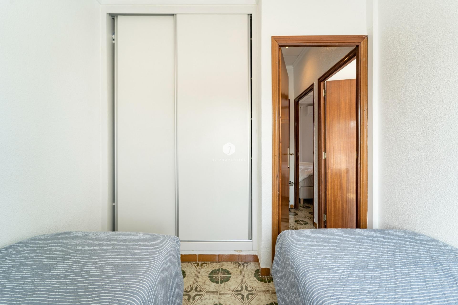 D'occasion - Duplex -
Torrevieja - Playa de los Naufragos