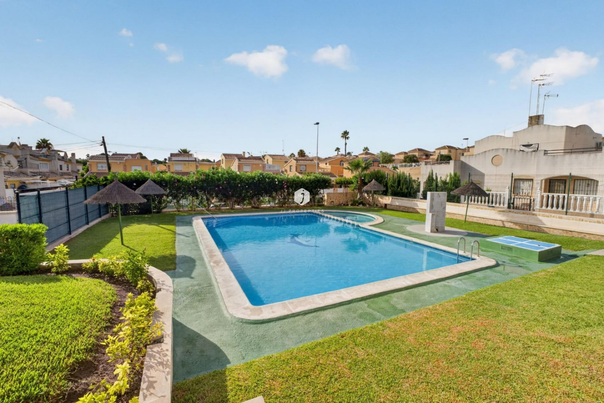 D'occasion - Maison de ville -
Torrevieja - Lago jardin